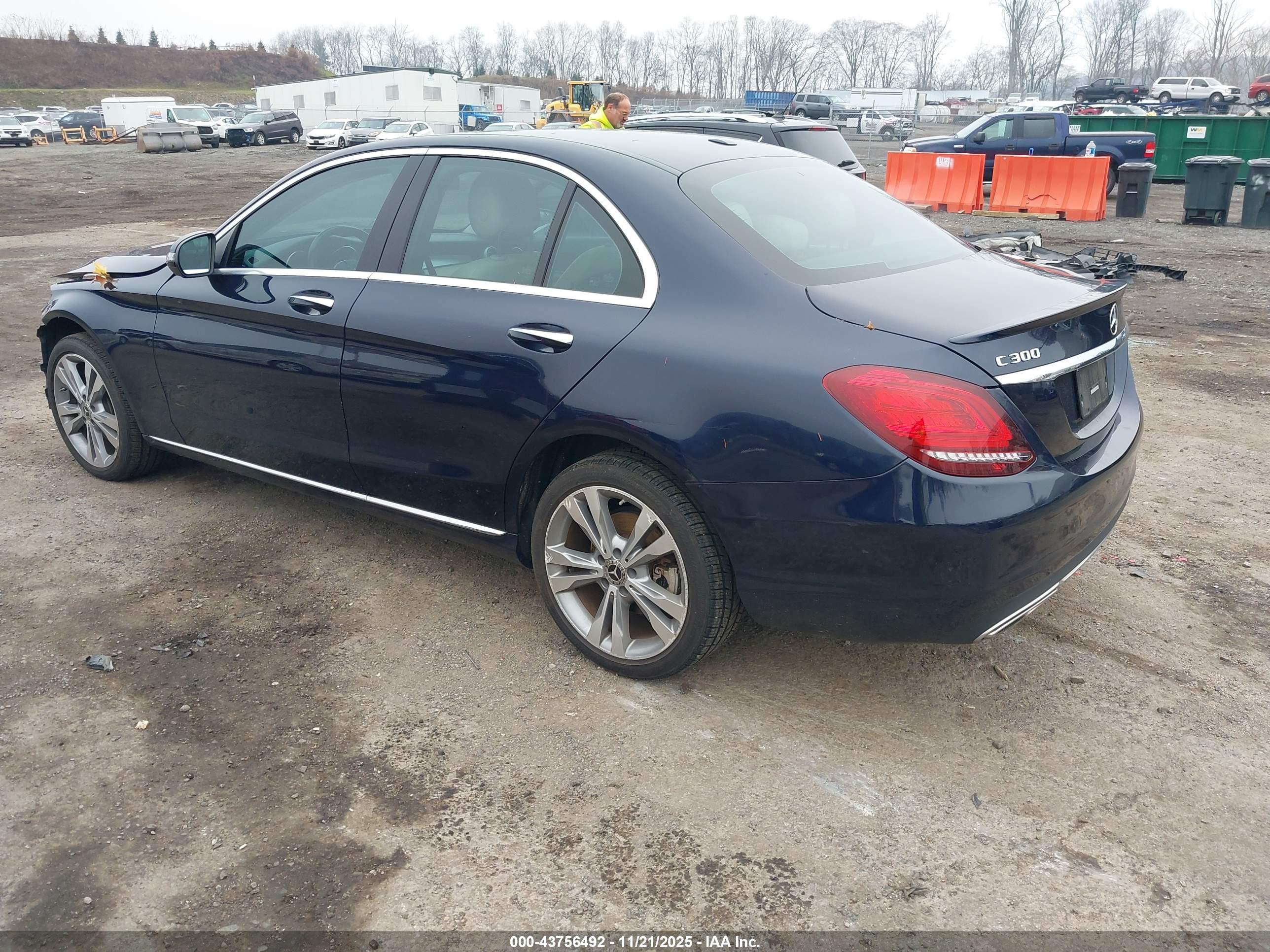 MERCEDES-BENZ C image 3