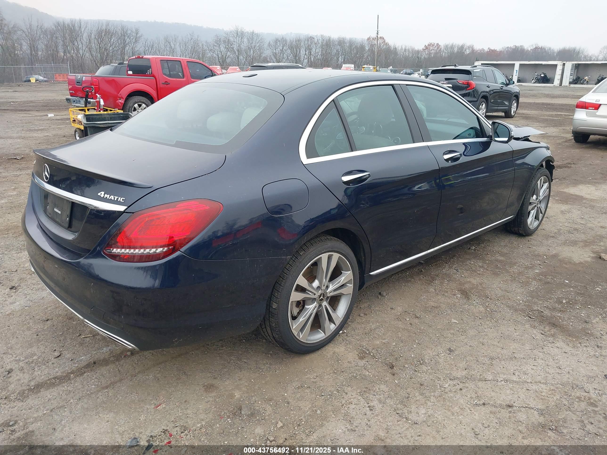 MERCEDES-BENZ C image 4