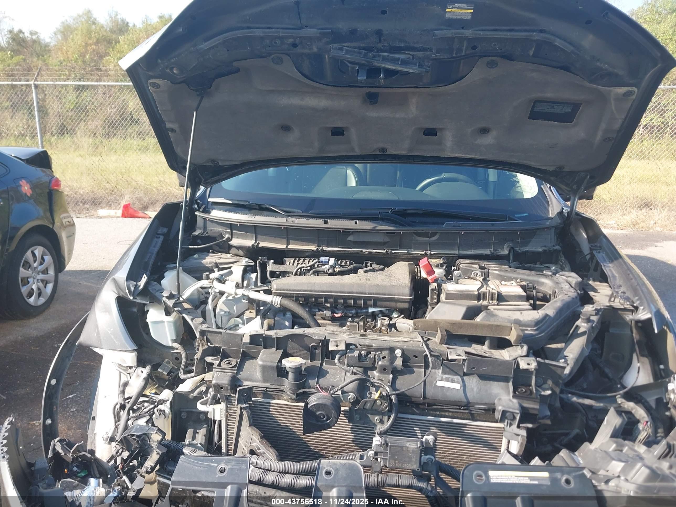 NISSAN ROGUE image 10