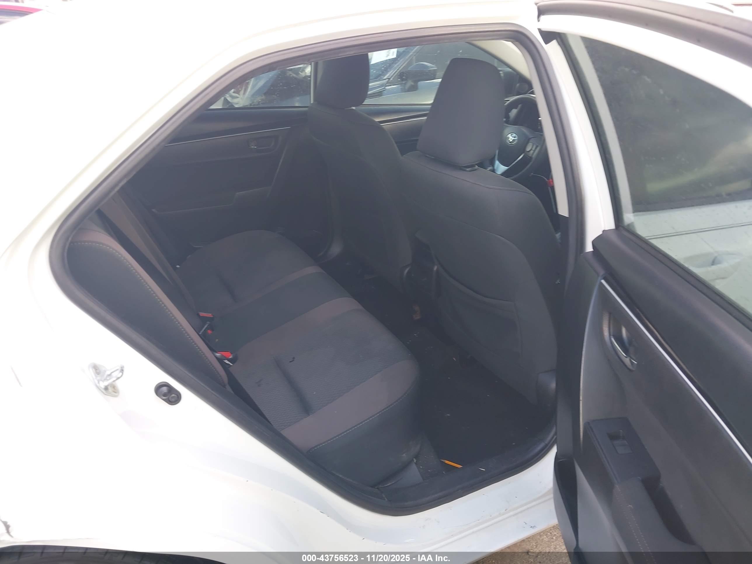 TOYOTA COROLLA image 8
