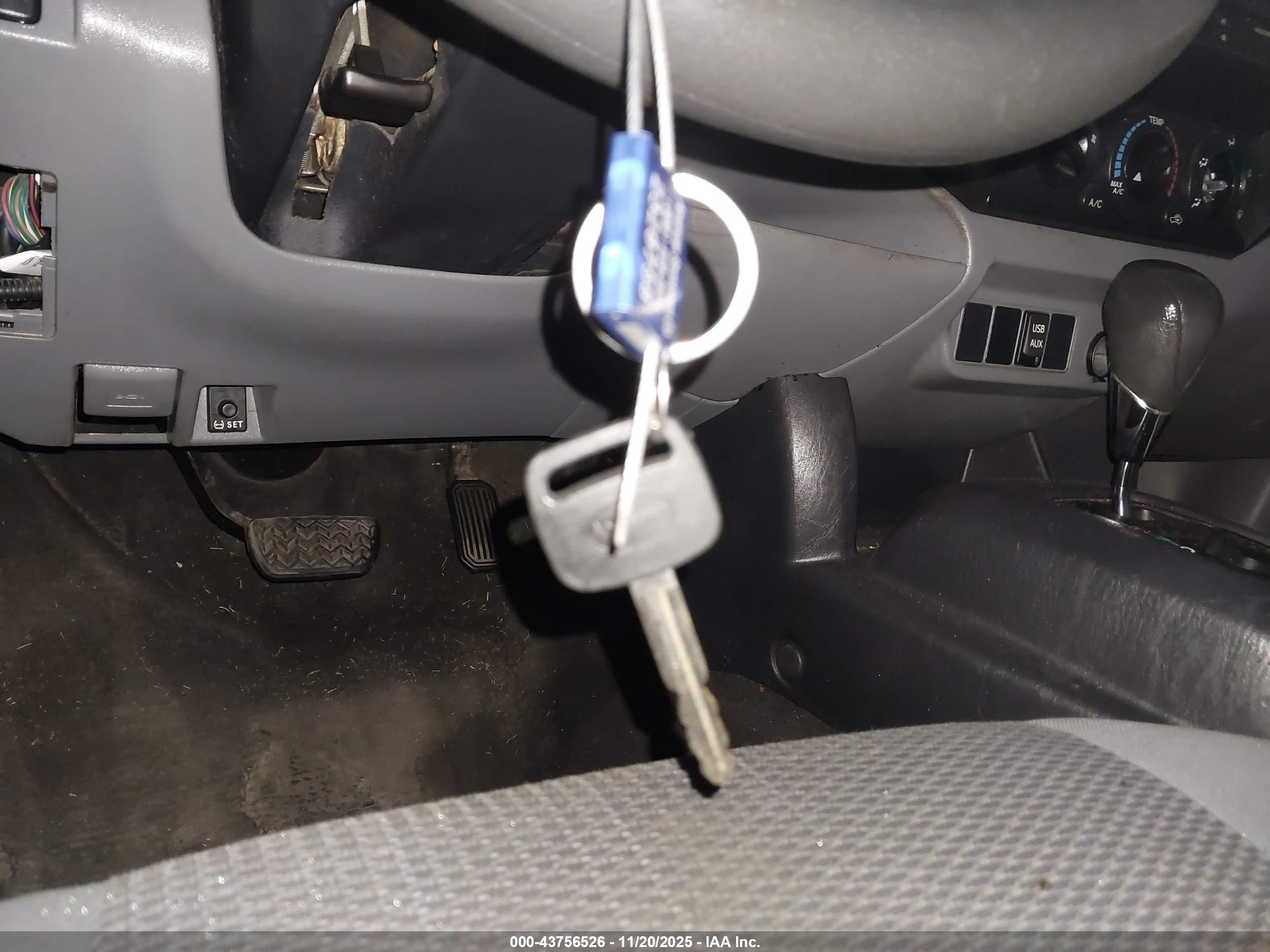 TOYOTA TACOMA image 11