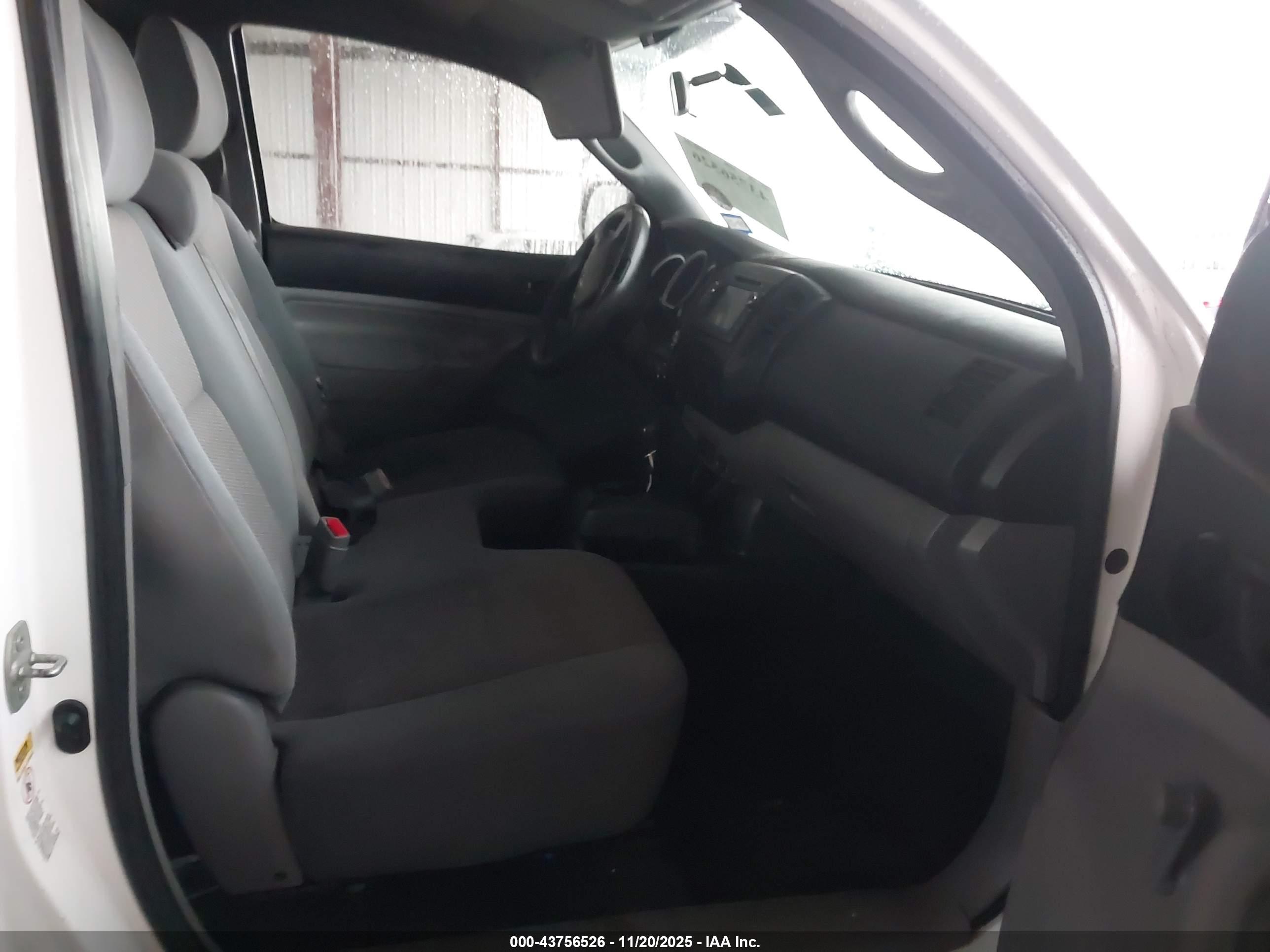 TOYOTA TACOMA image 5