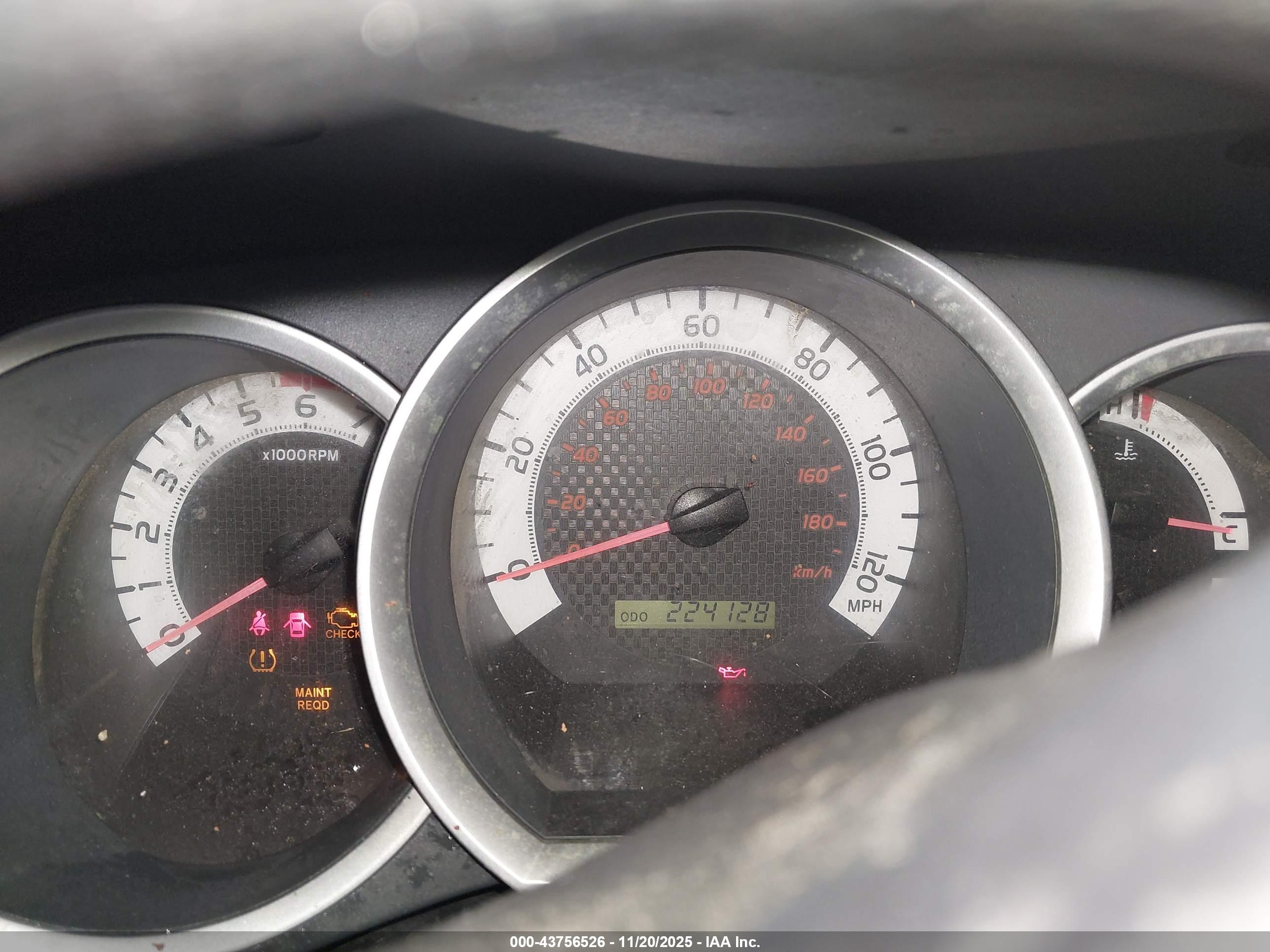 TOYOTA TACOMA image 7