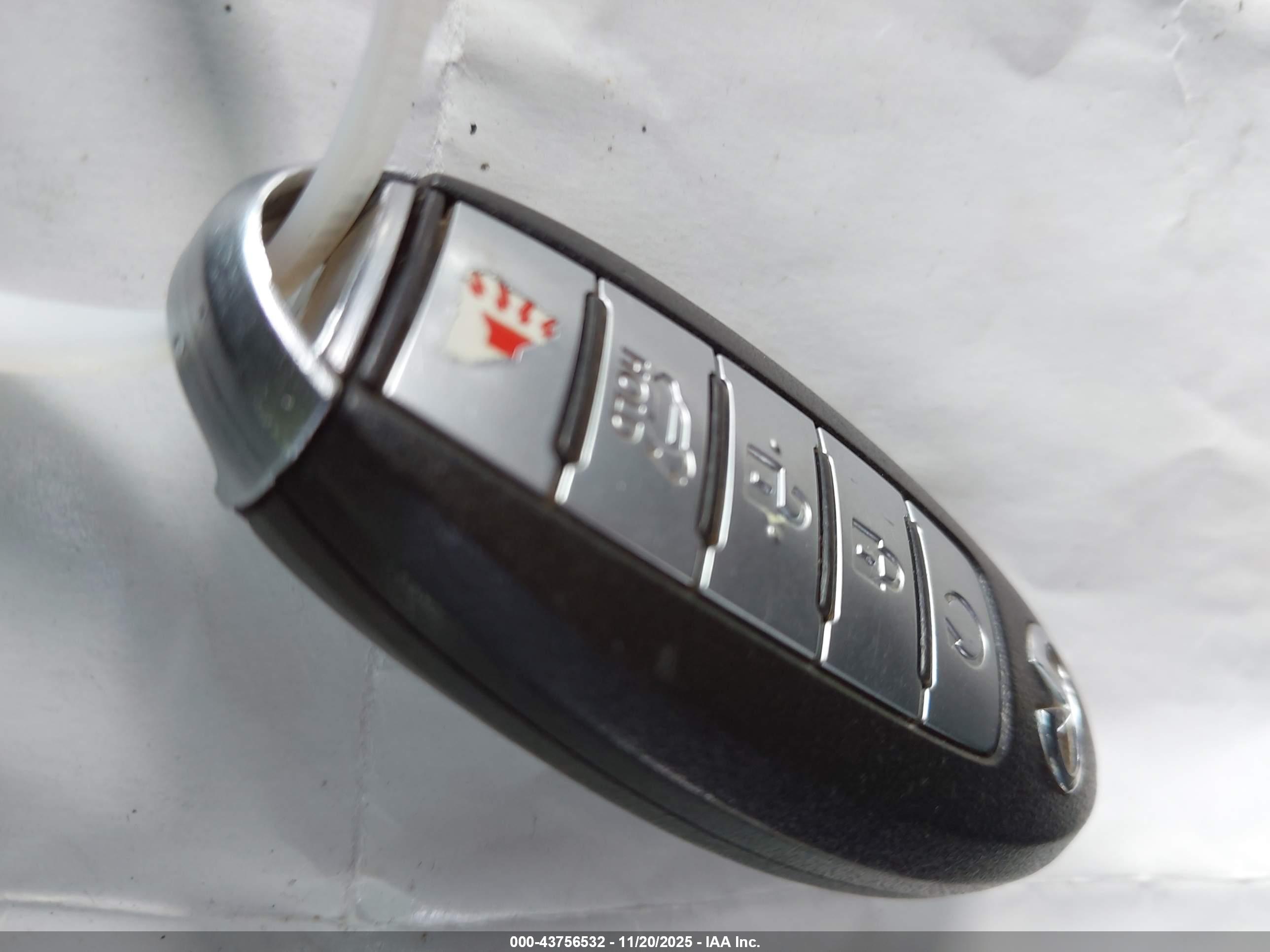 INFINITI QX60 image 11