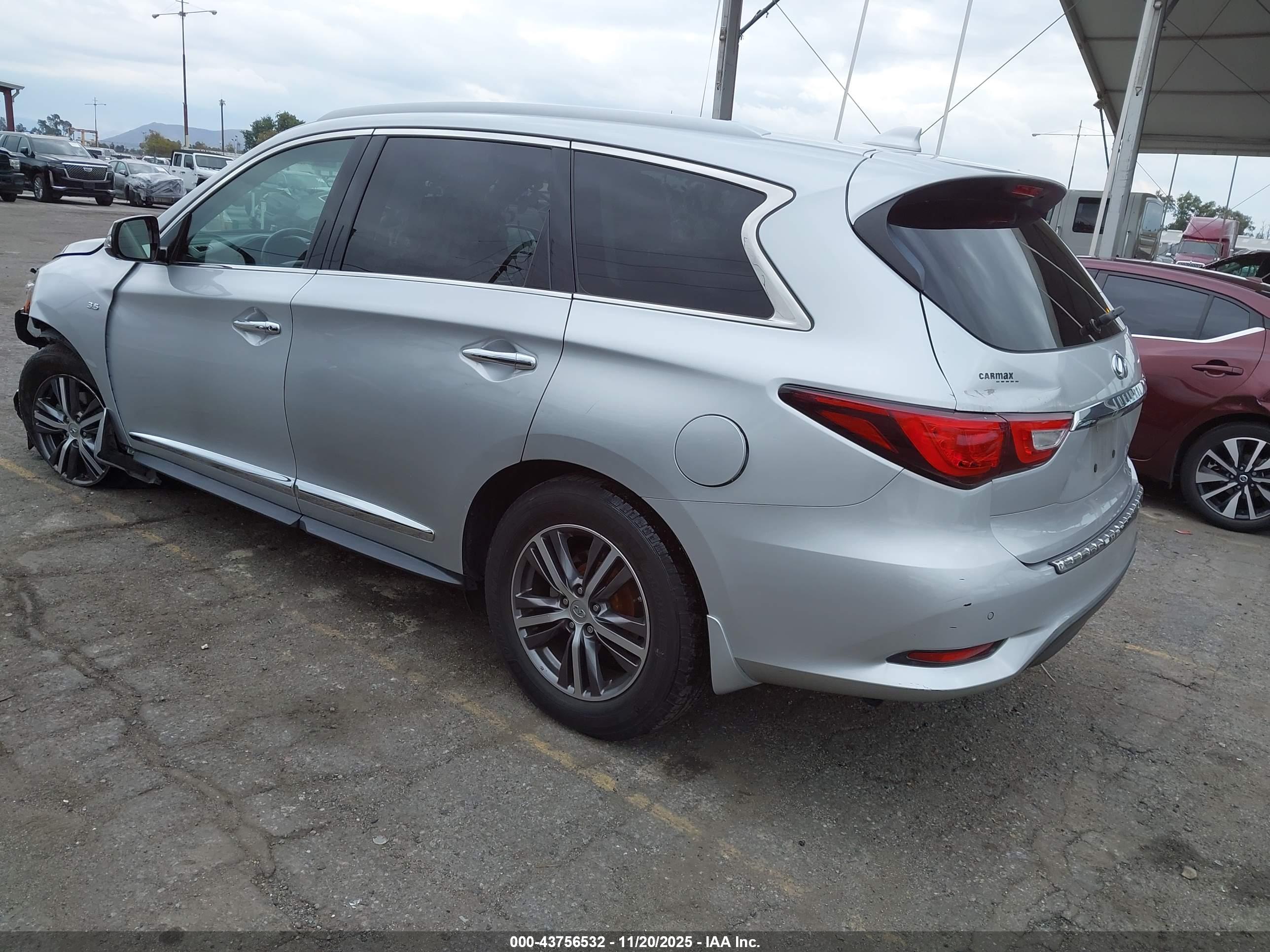 INFINITI QX60 image 3