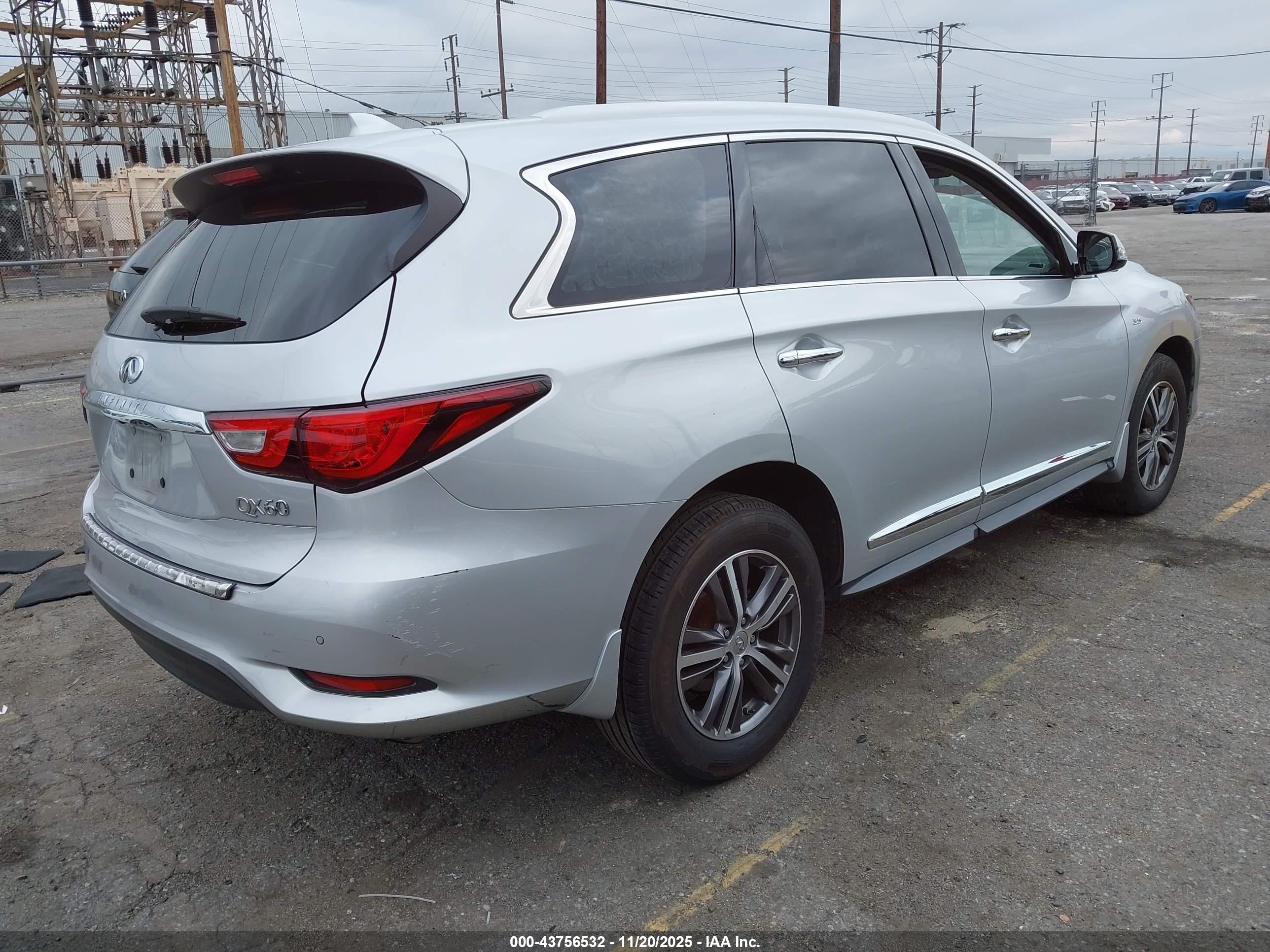 INFINITI QX60 image 4