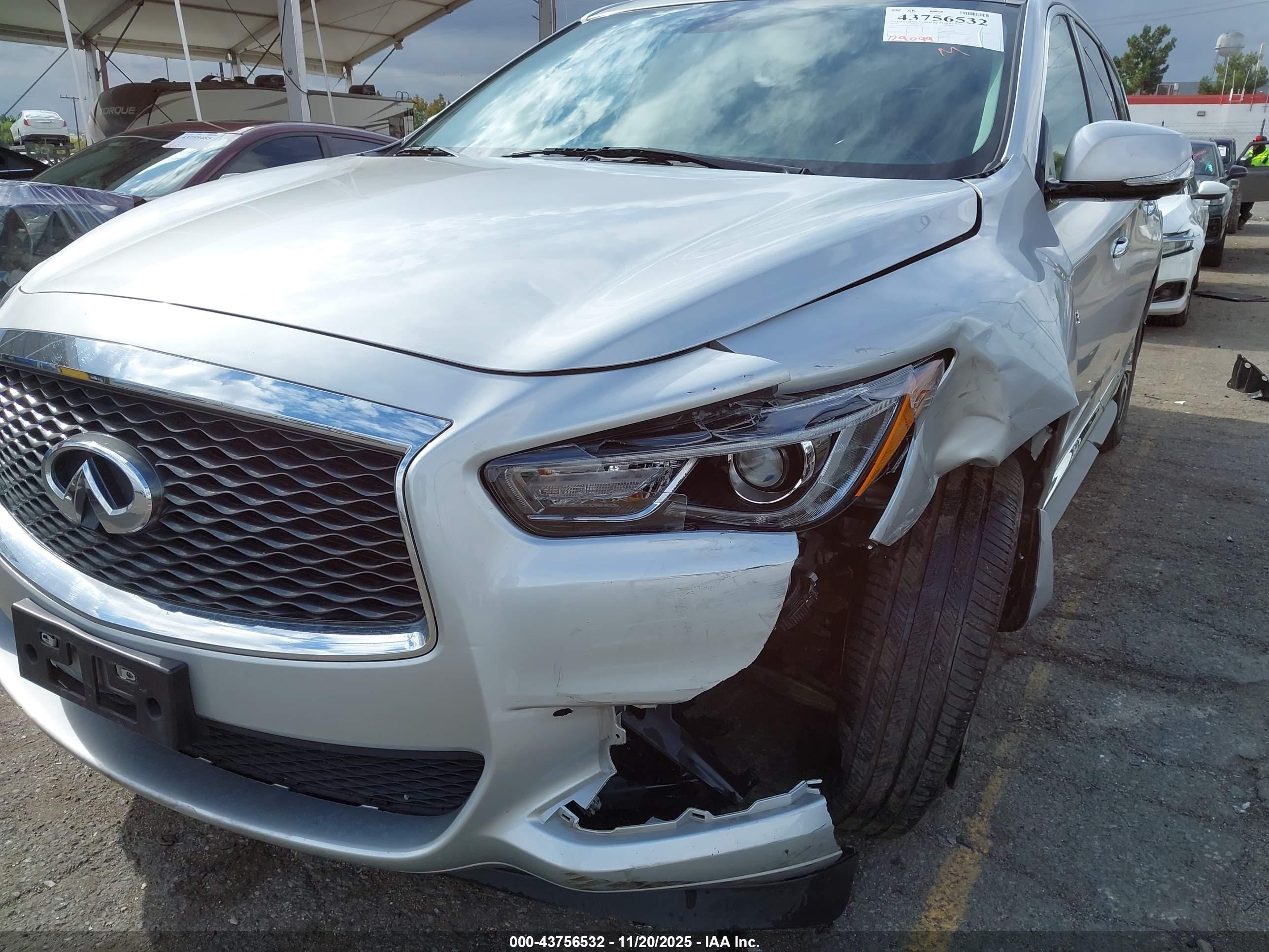 INFINITI QX60 image 6