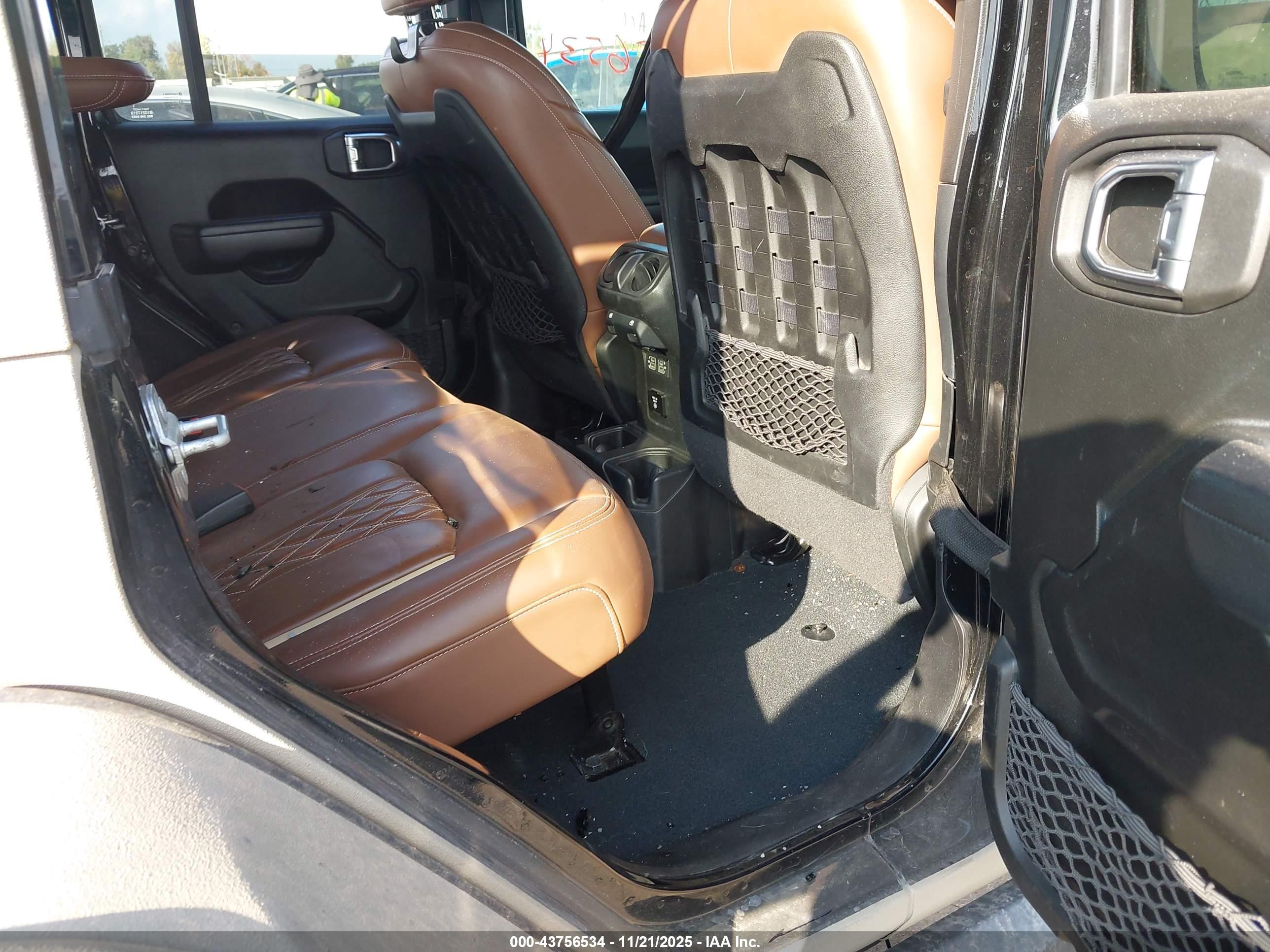 JEEP WRANGLER image 8
