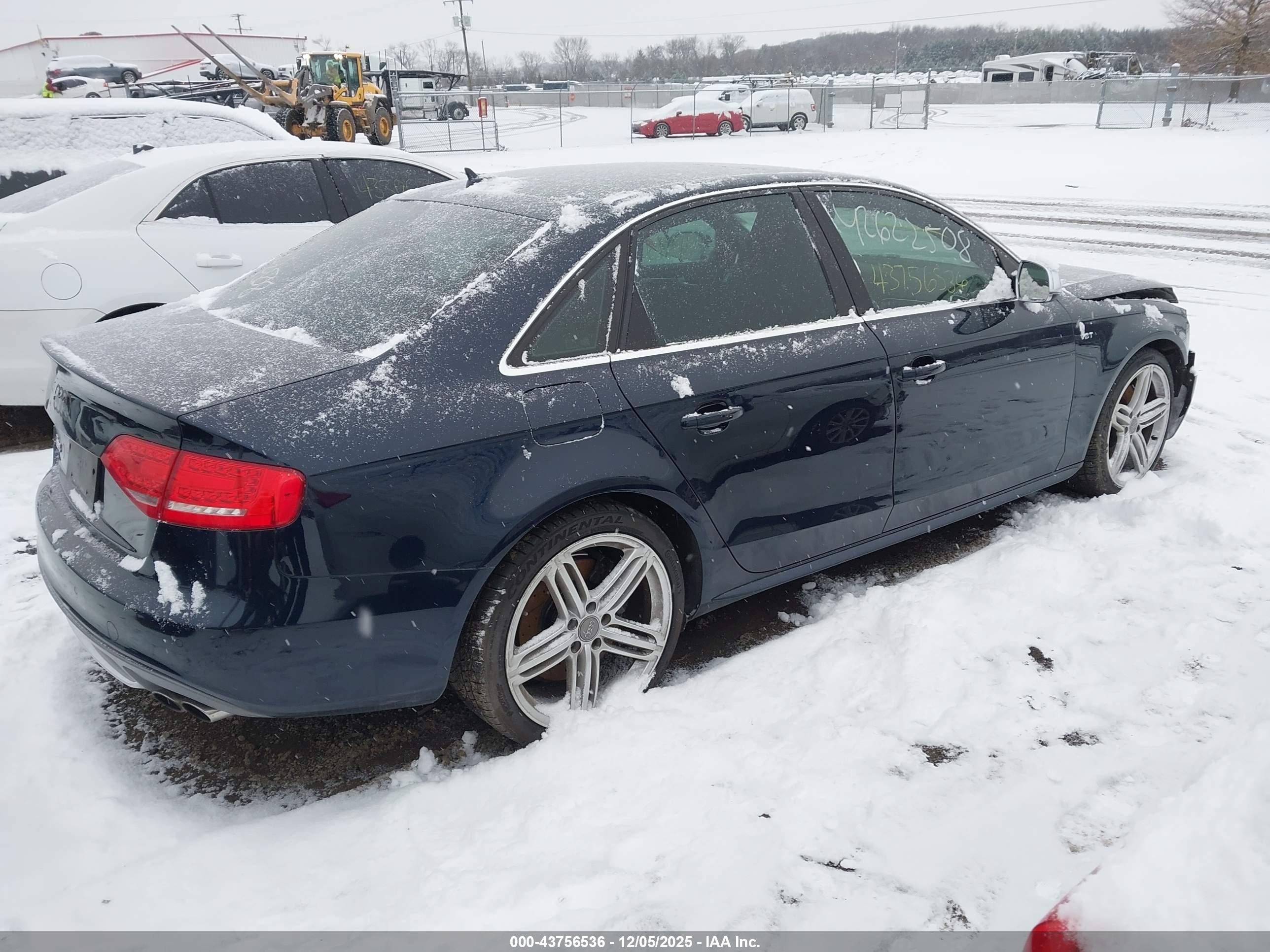 AUDI S4 image 4