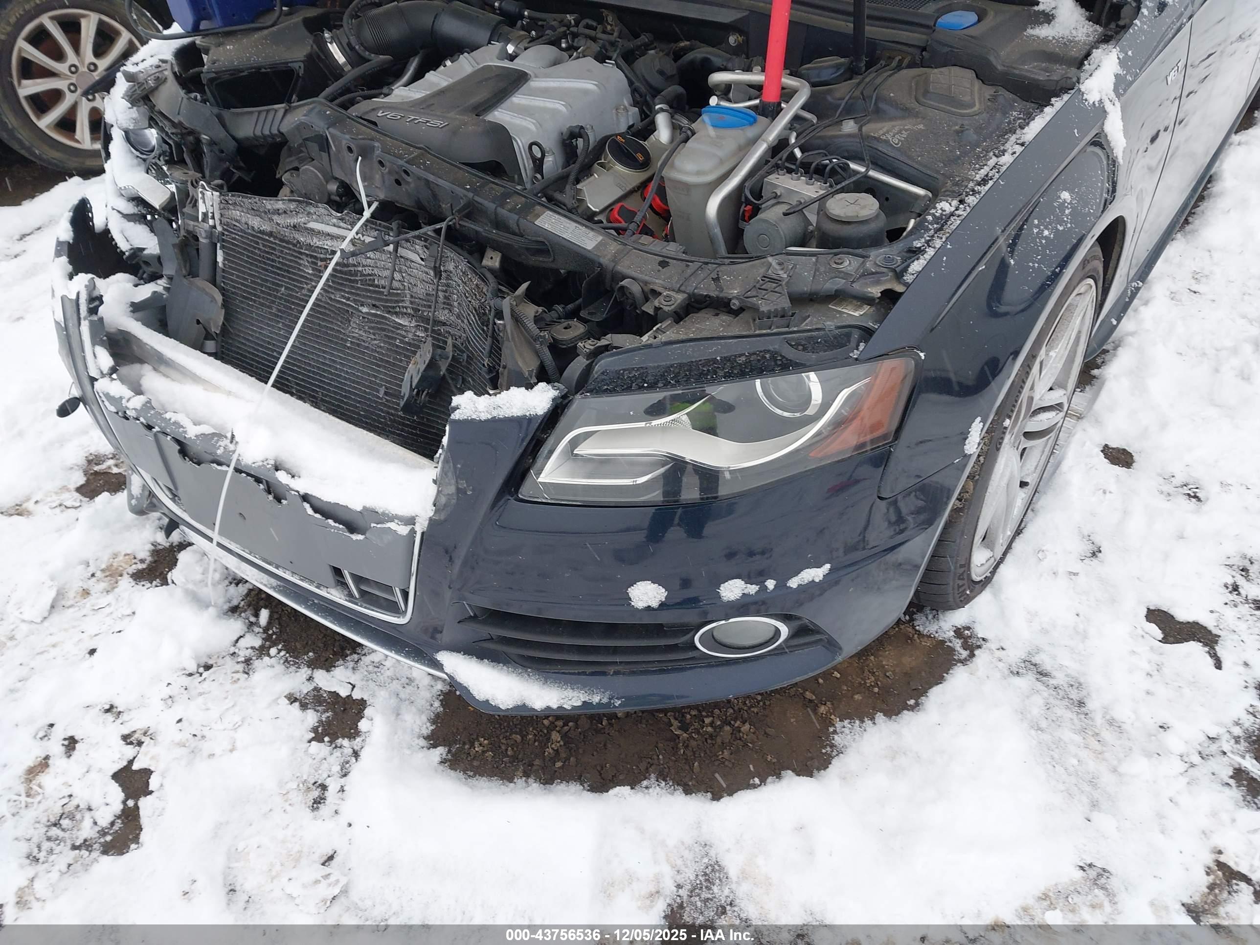 AUDI S4 image 6