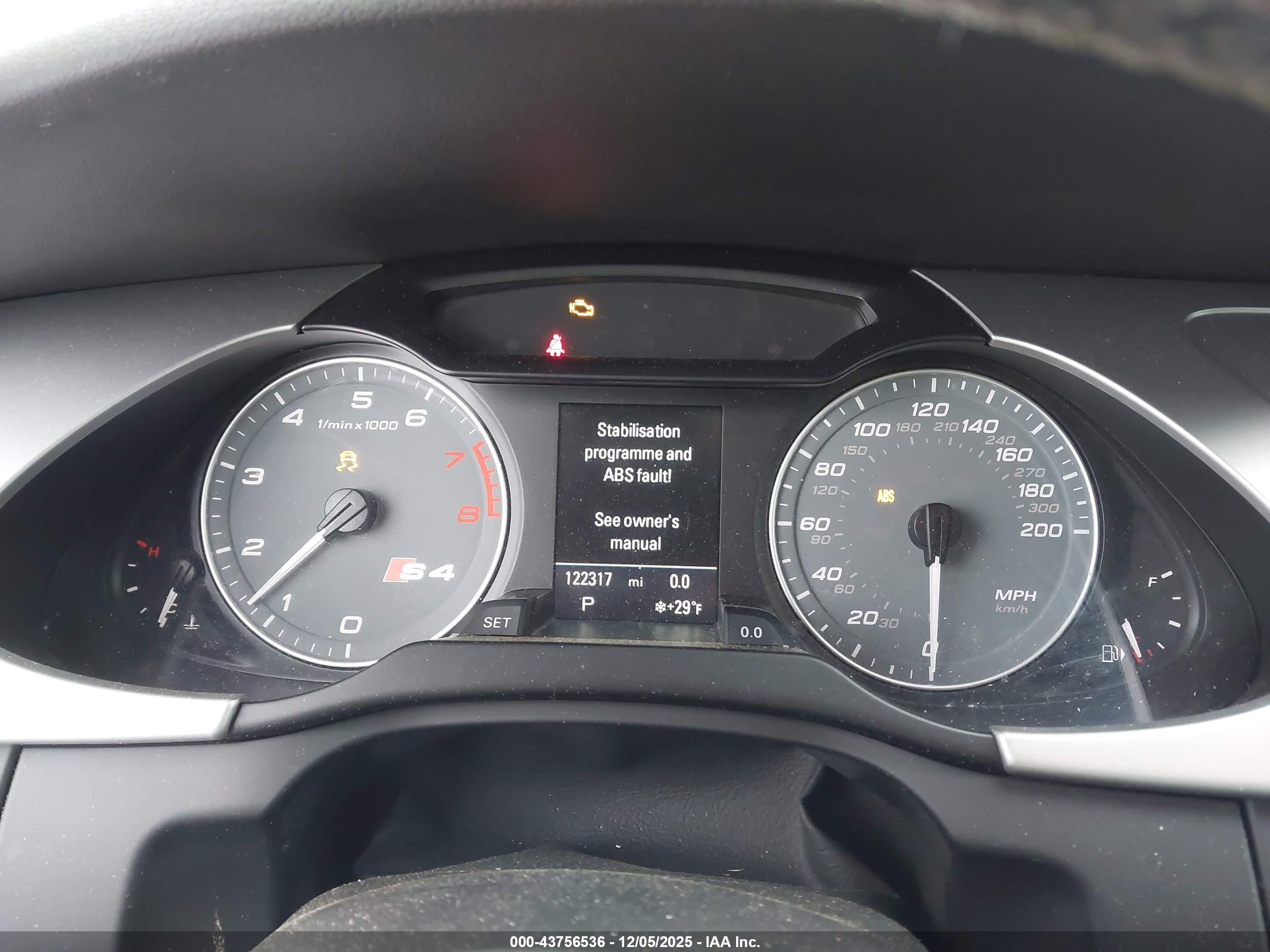 AUDI S4 image 7