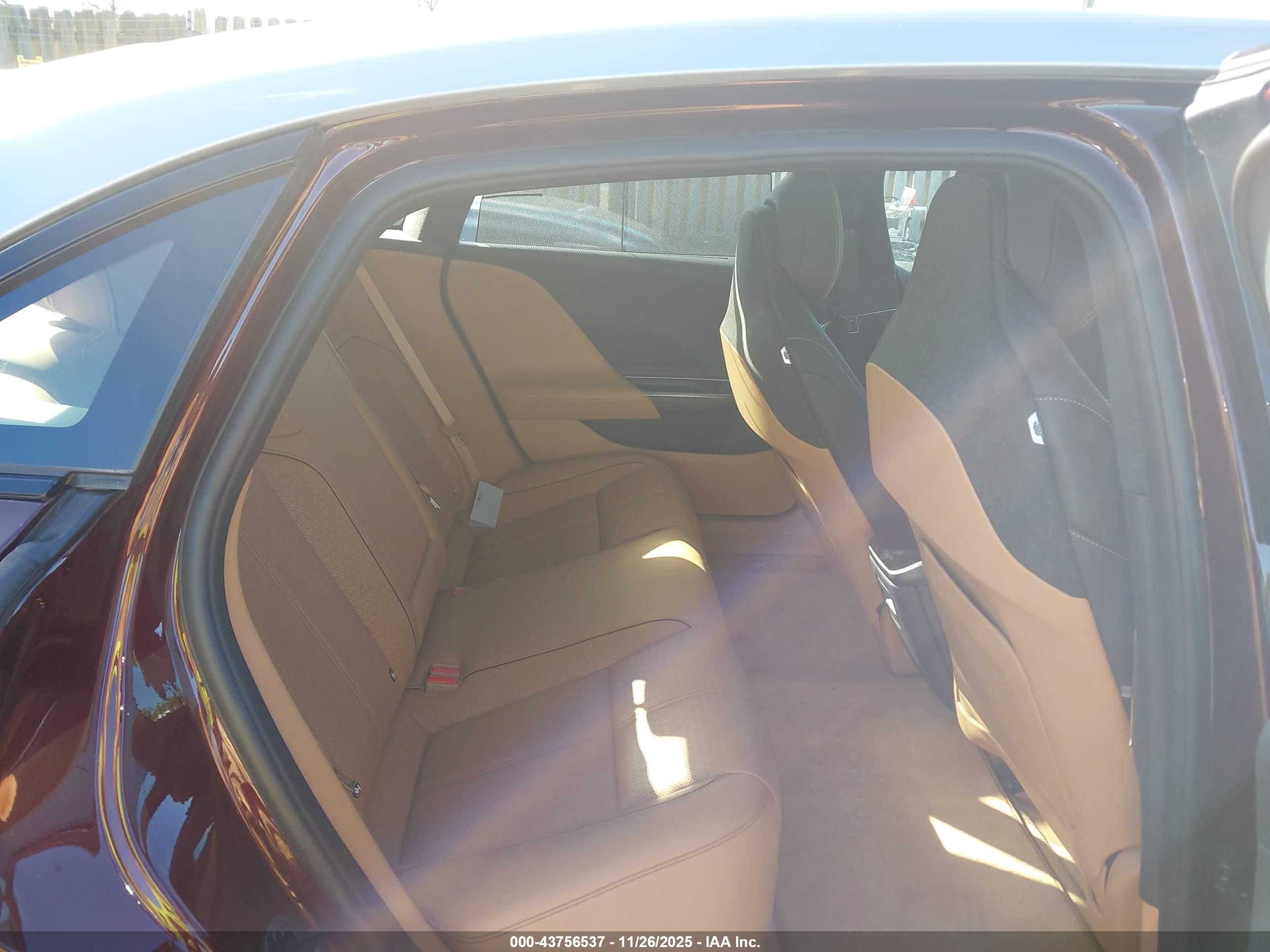 LUCID AIR image 8
