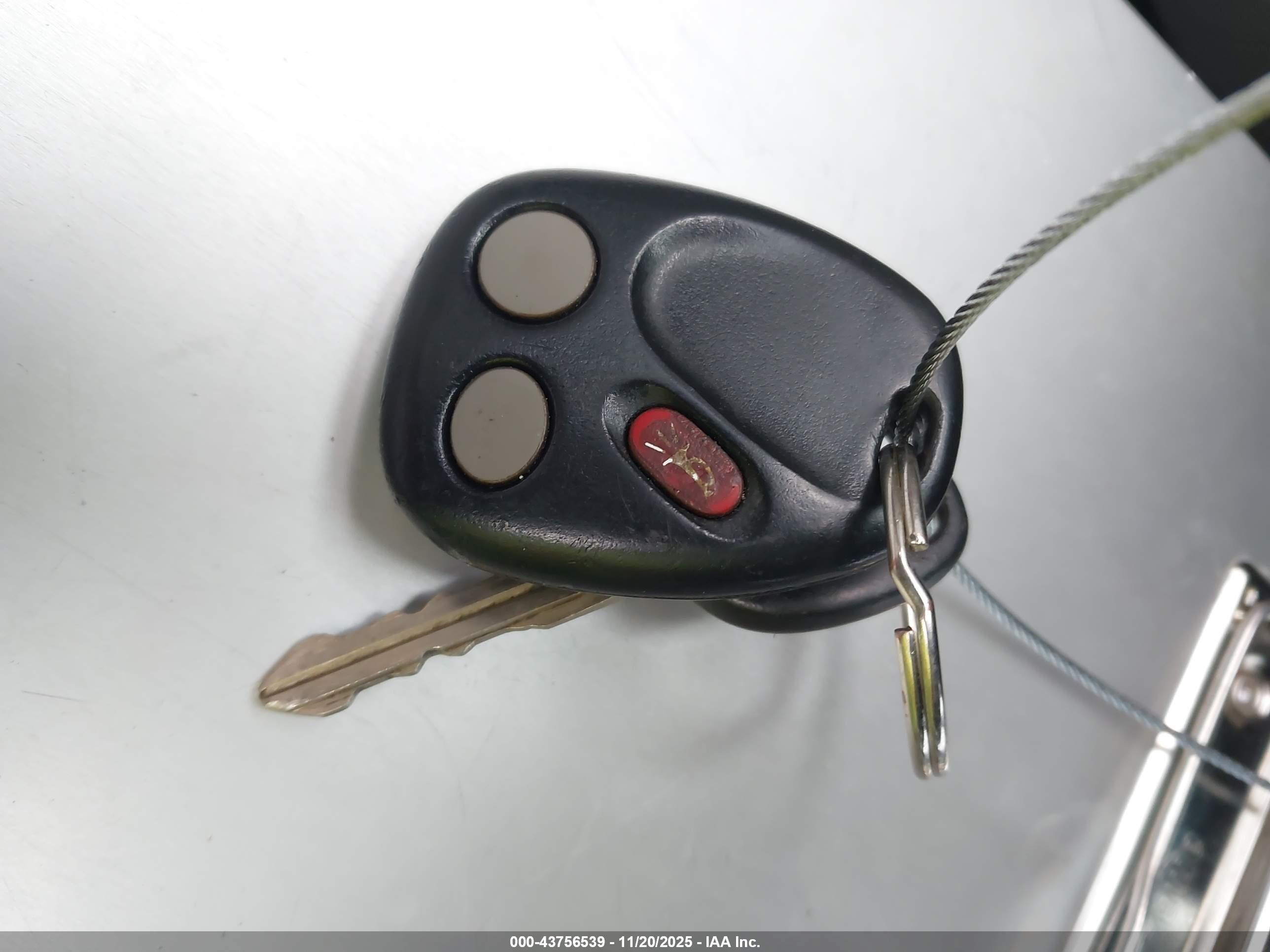 CHEVROLET EQUINOX image 11