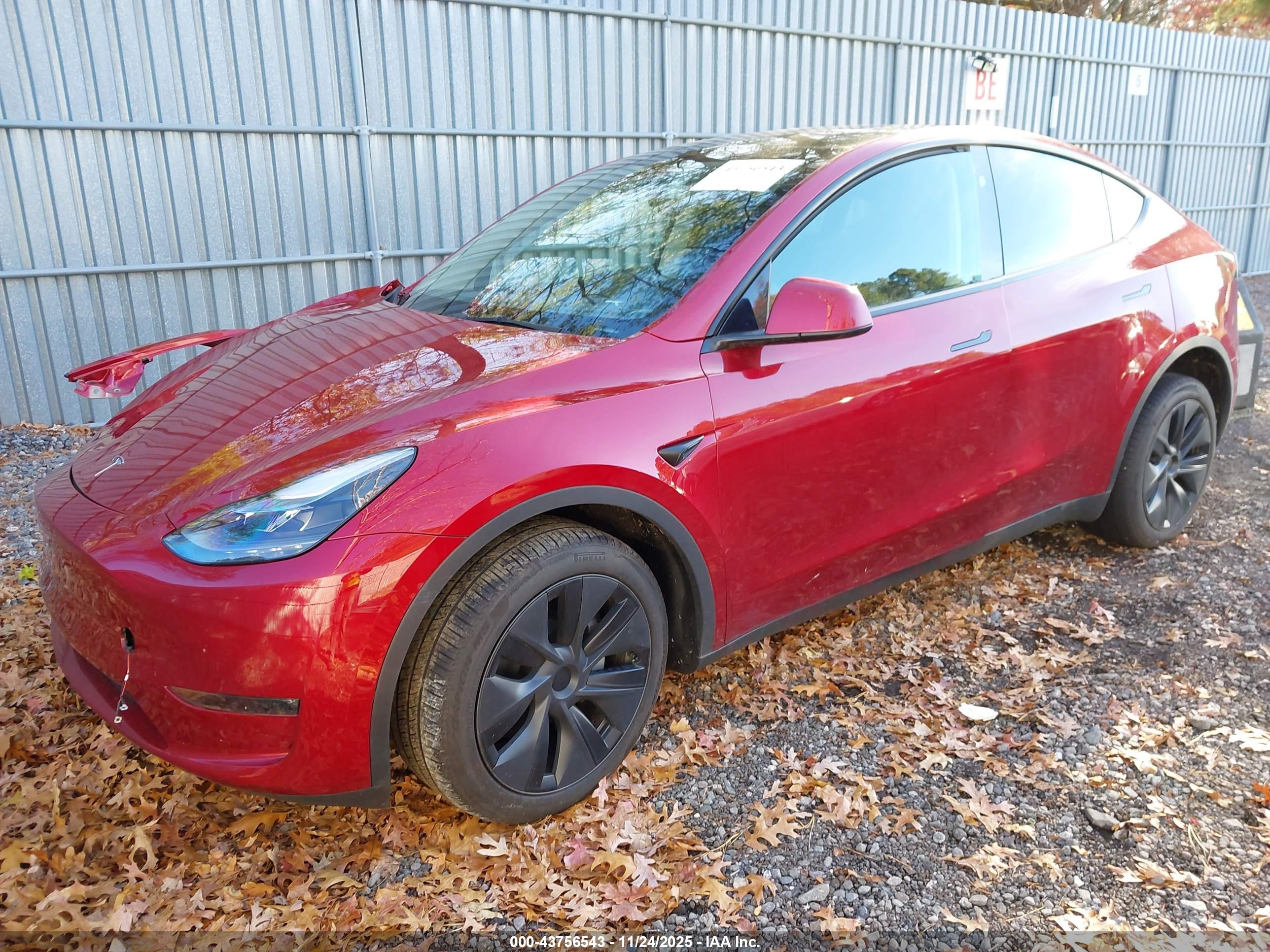 TESLA MODEL image 2