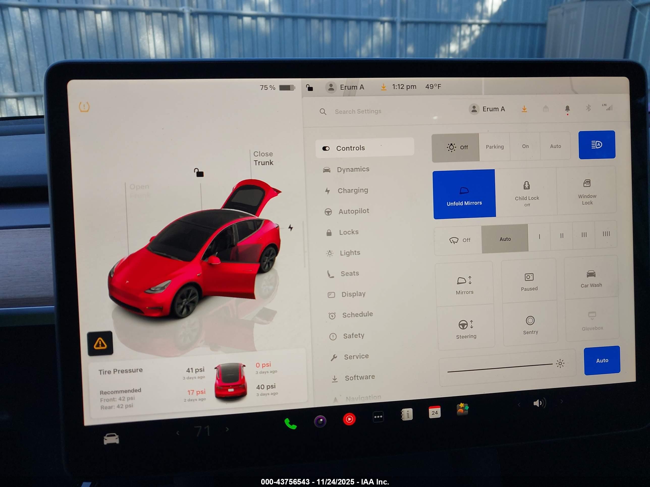 TESLA MODEL image 7