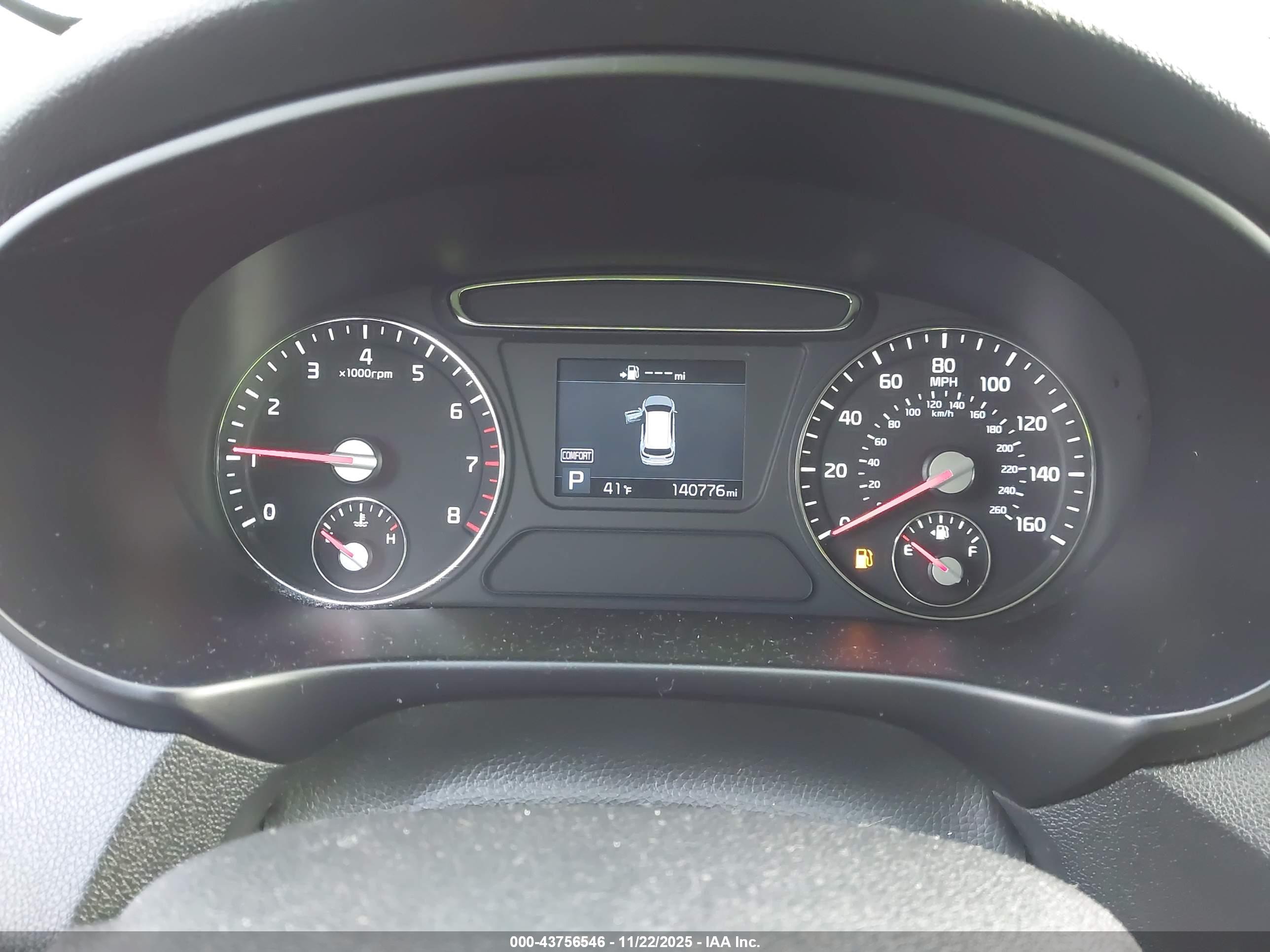 KIA SORENTO image 7