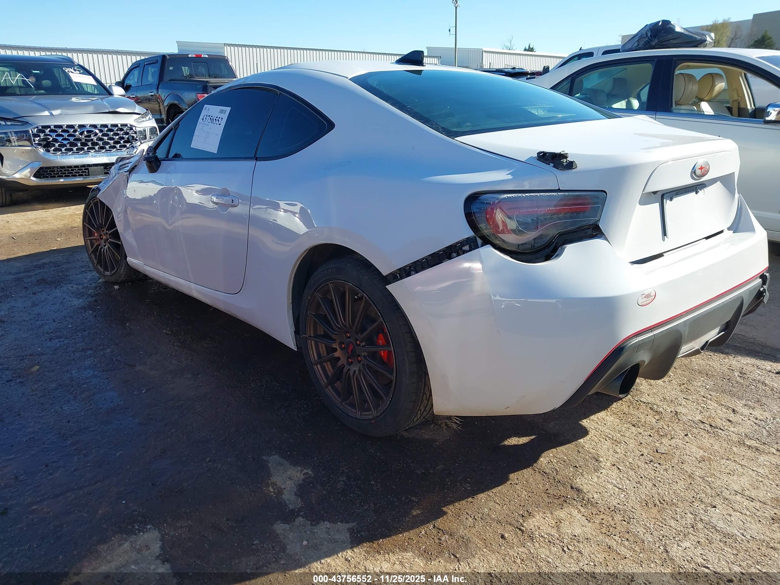 SUBARU BRZ image 3