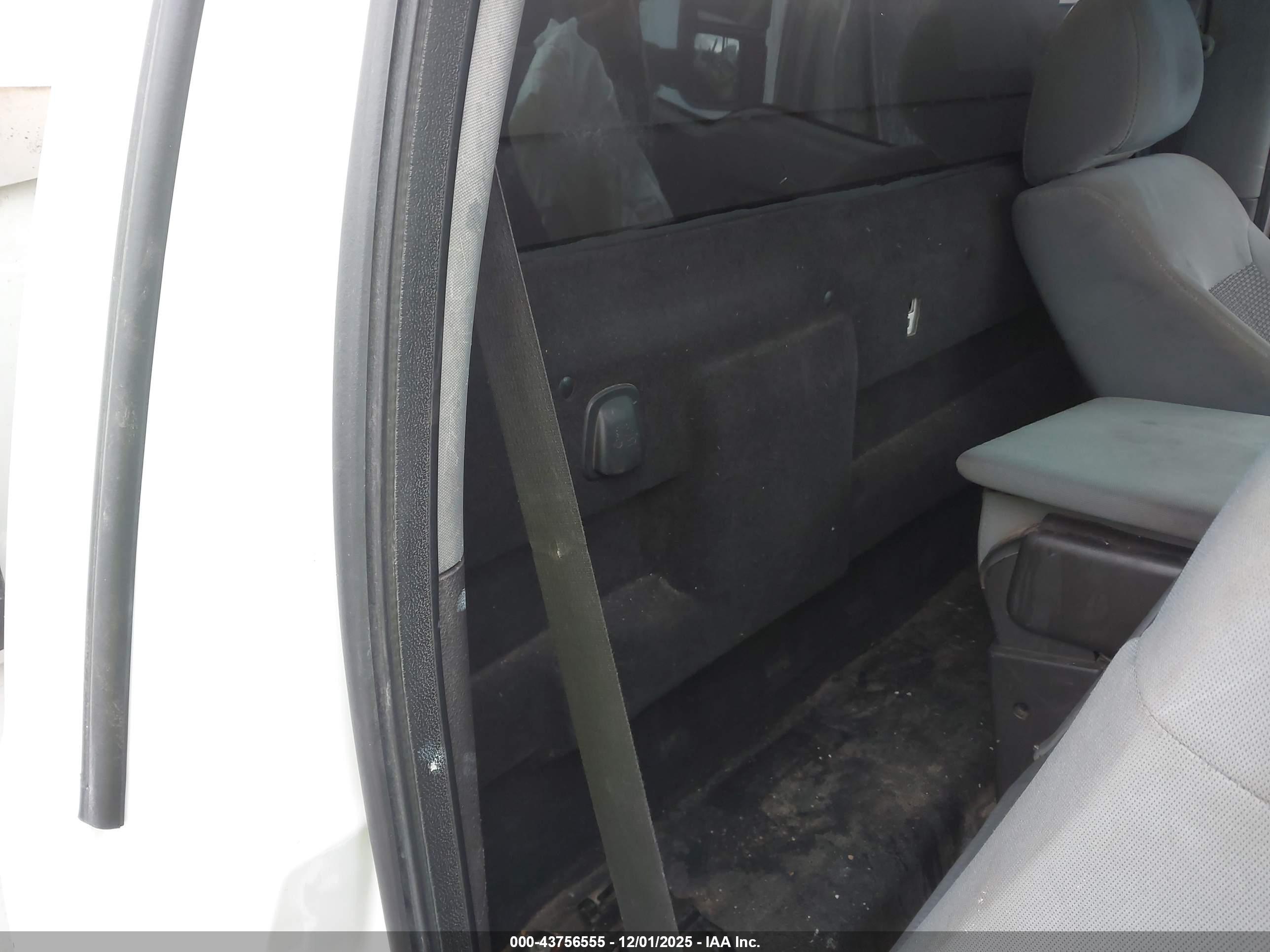 FORD F-350 image 8