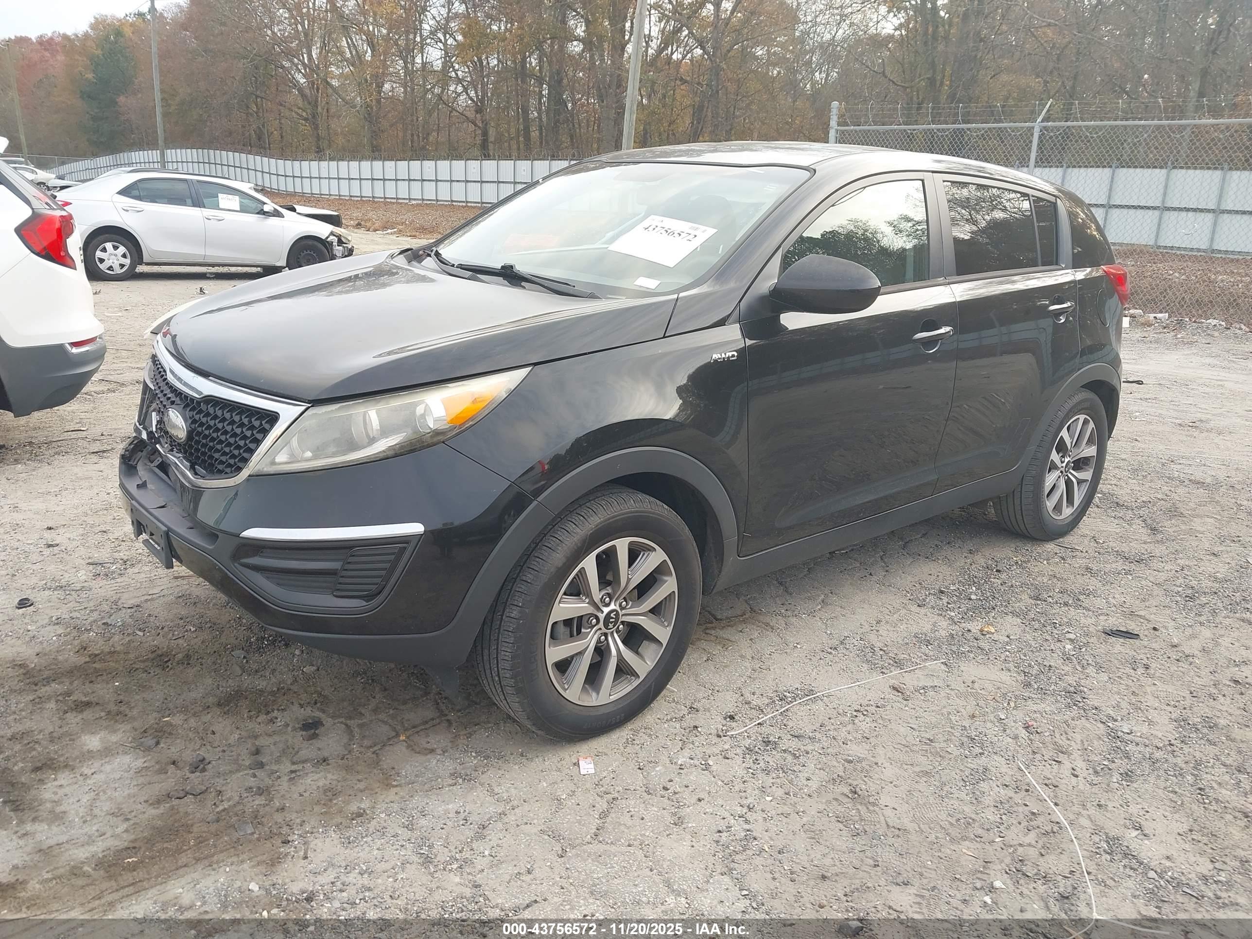 KIA SPORTAGE image 2