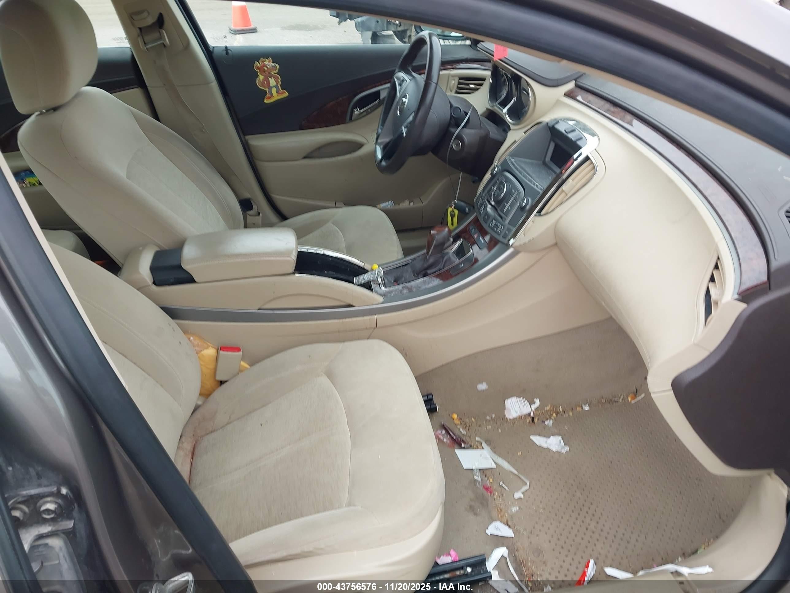 BUICK LACROSSE image 5