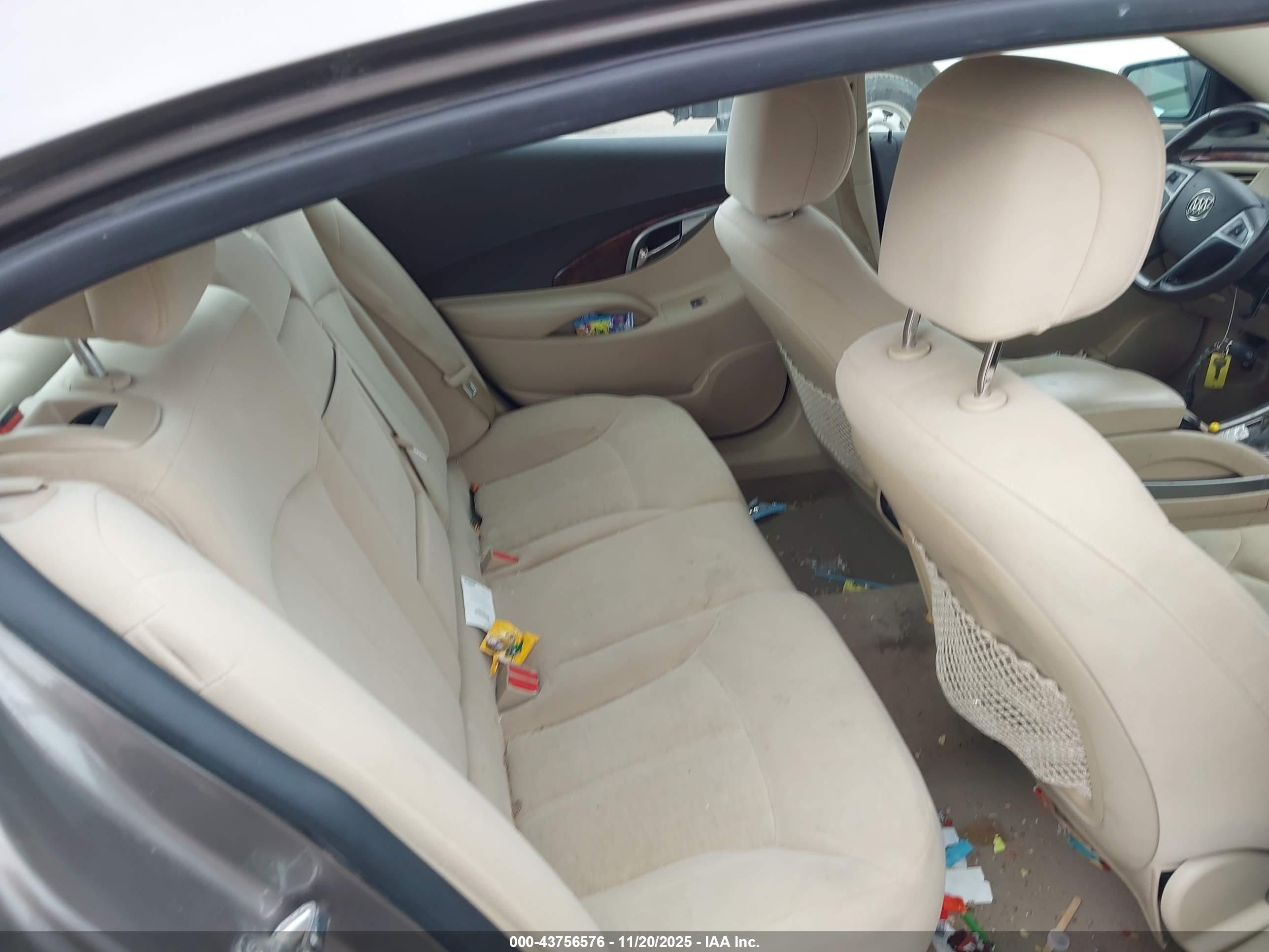 BUICK LACROSSE image 8