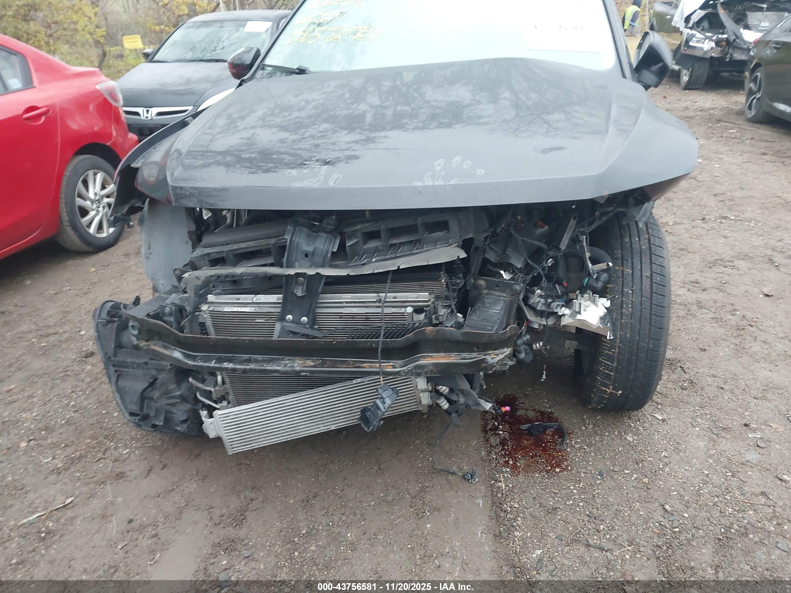 VOLKSWAGEN TIGUAN image 6