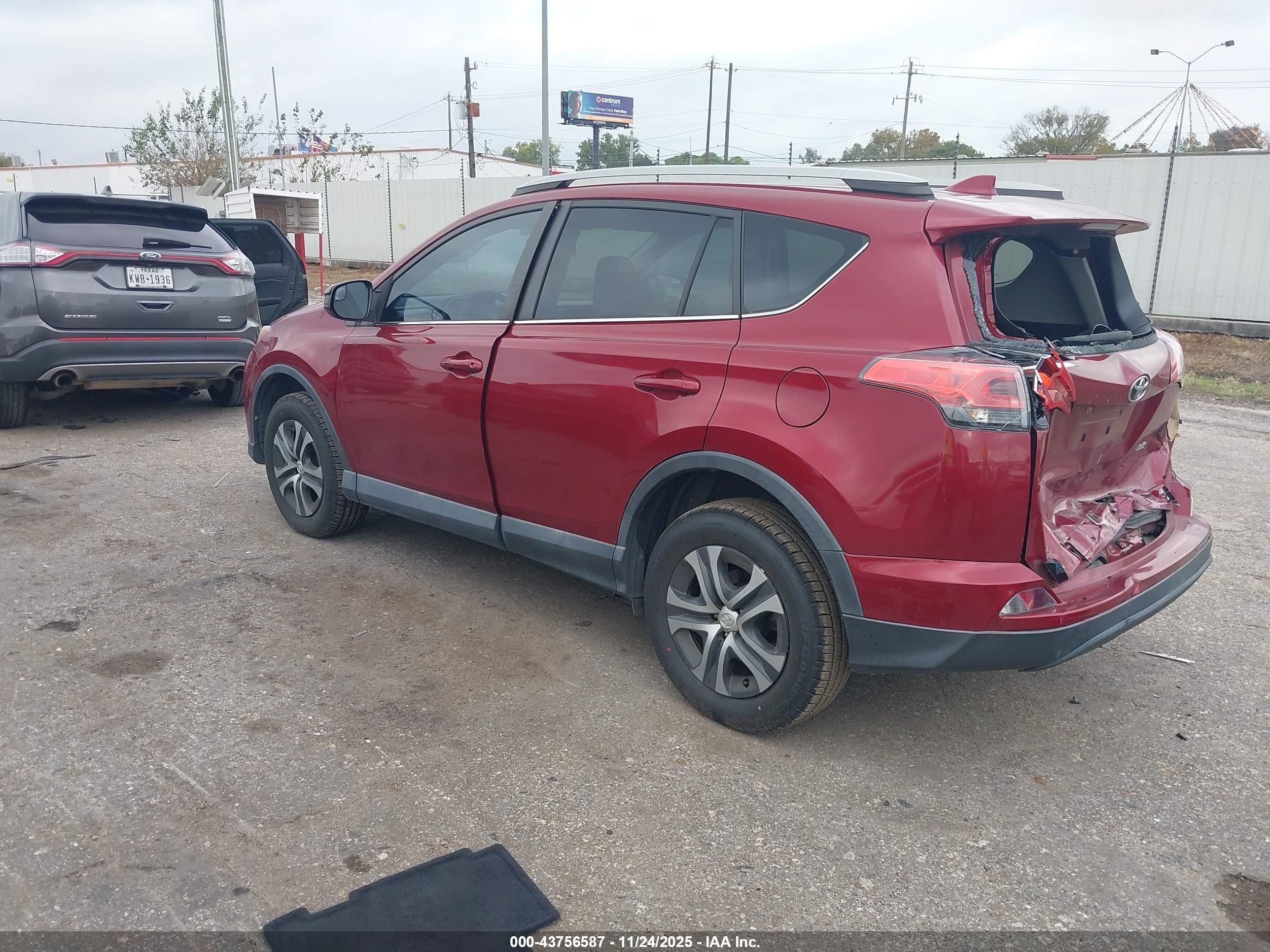TOYOTA RAV4 image 3