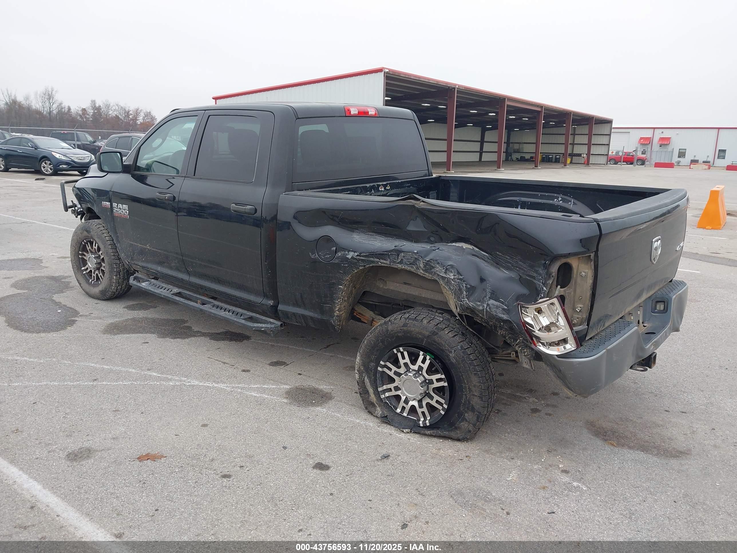 RAM 2500 image 3