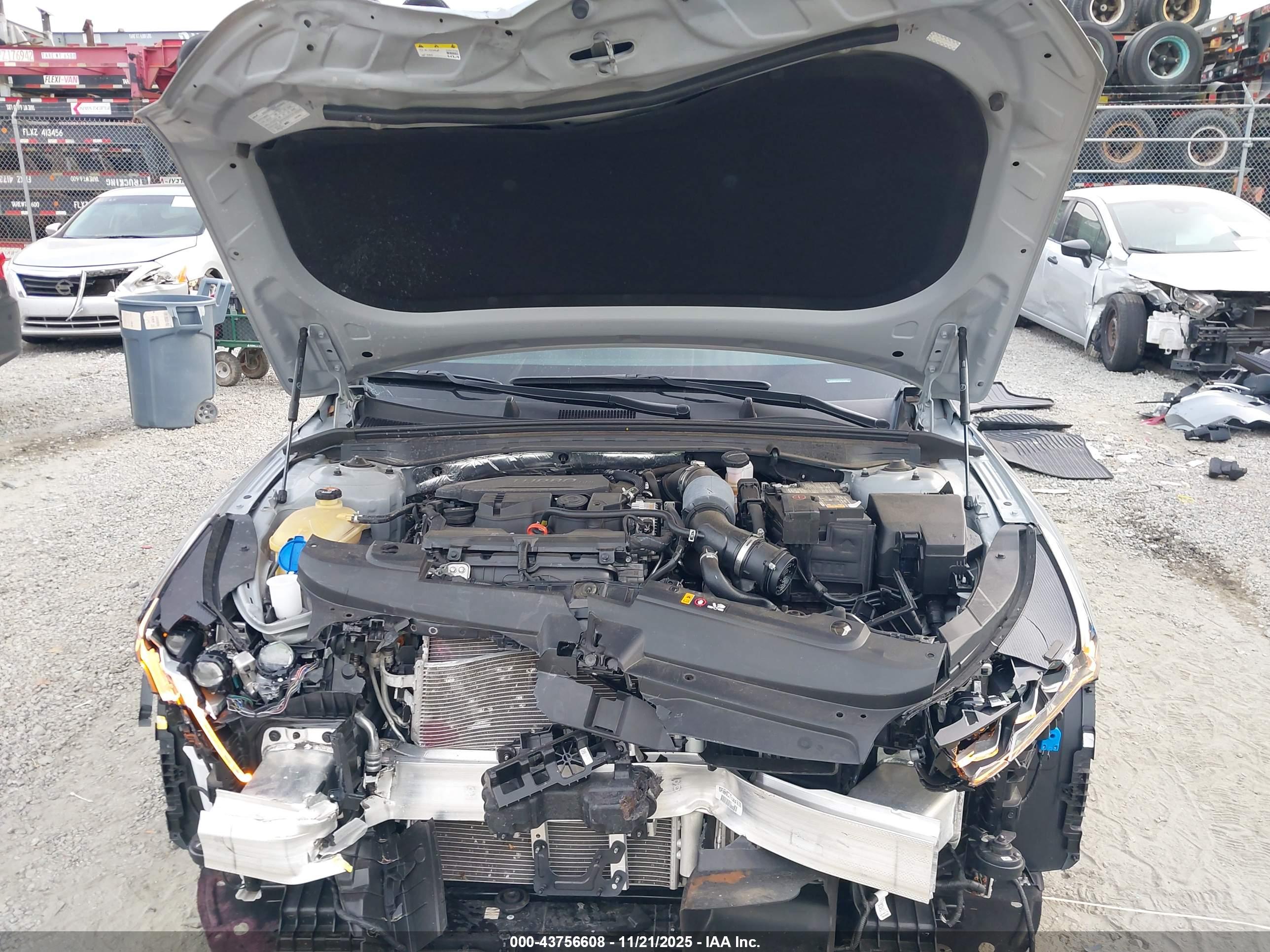 KIA K5 image 10