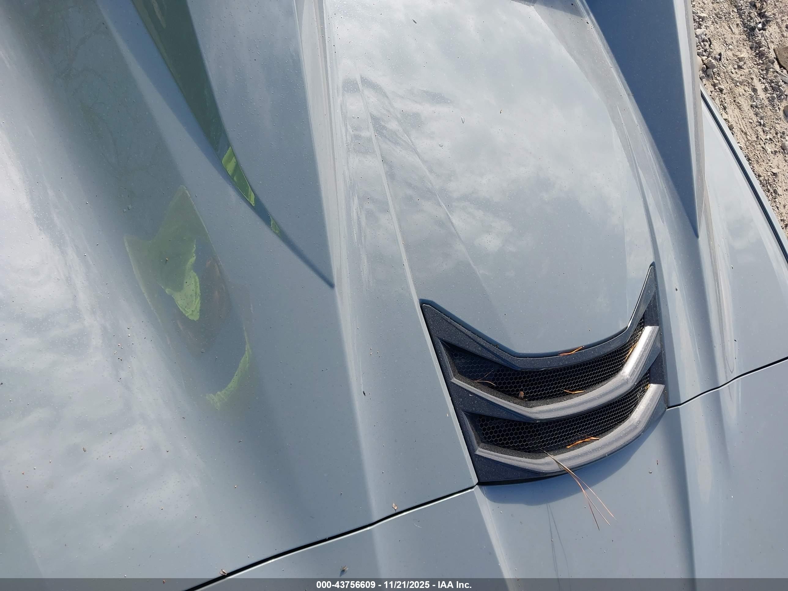 CHEVROLET CORVETTE image 10