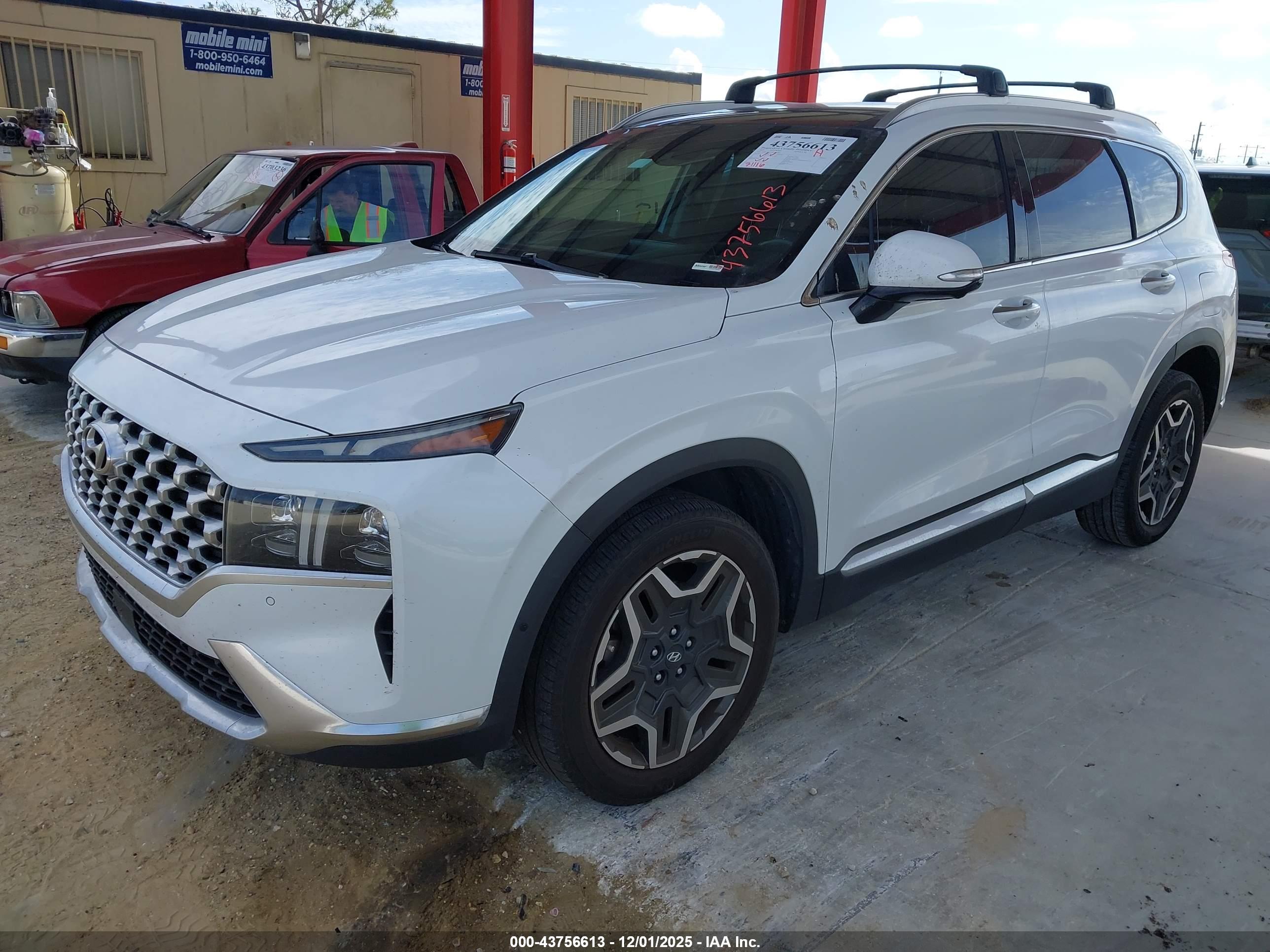 HYUNDAI SANTA image 2