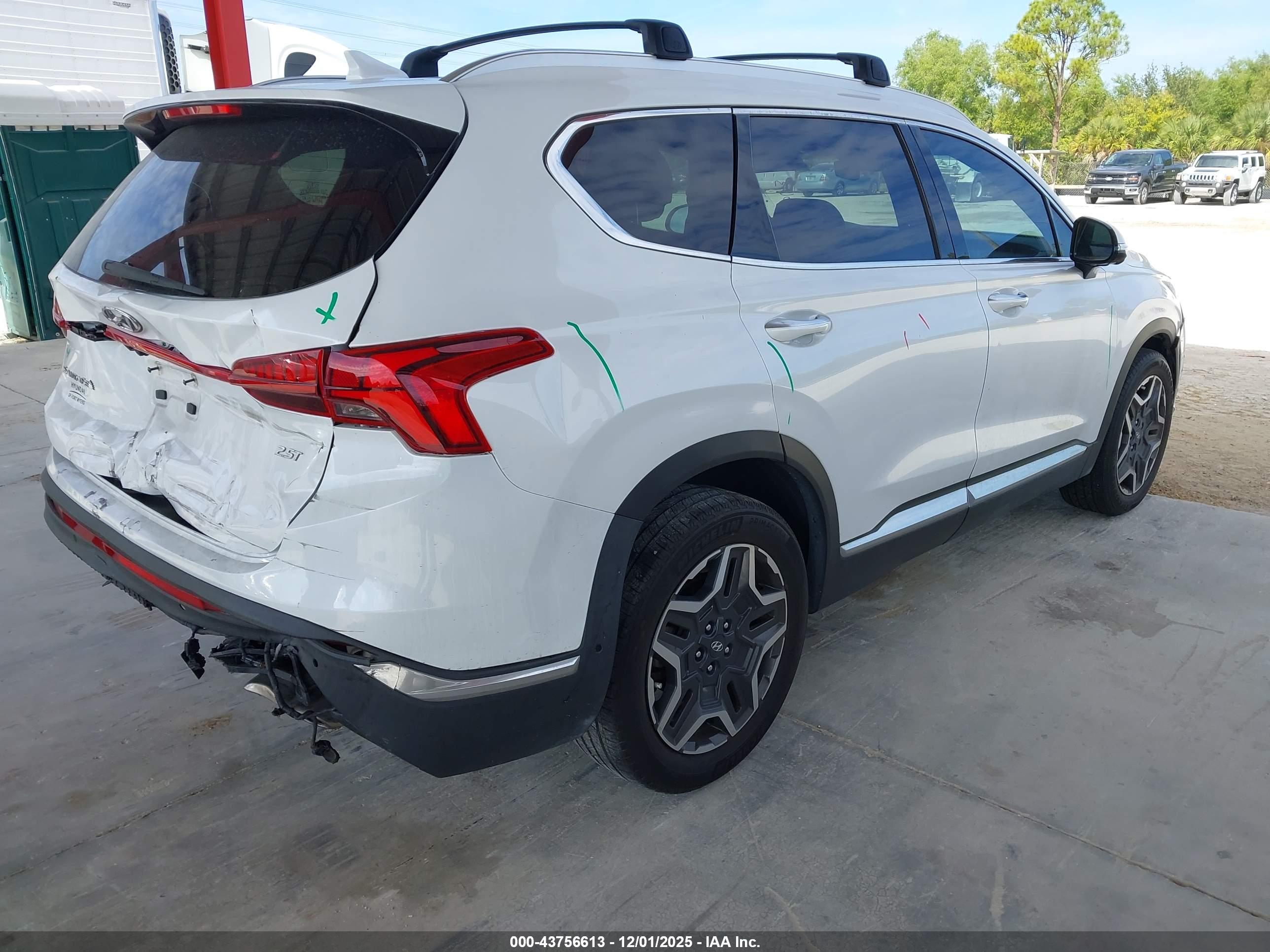 HYUNDAI SANTA image 4