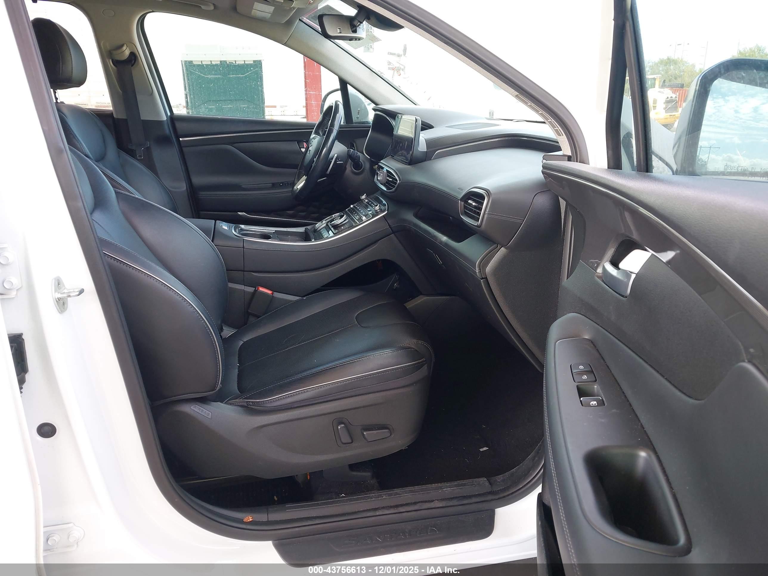 HYUNDAI SANTA image 5