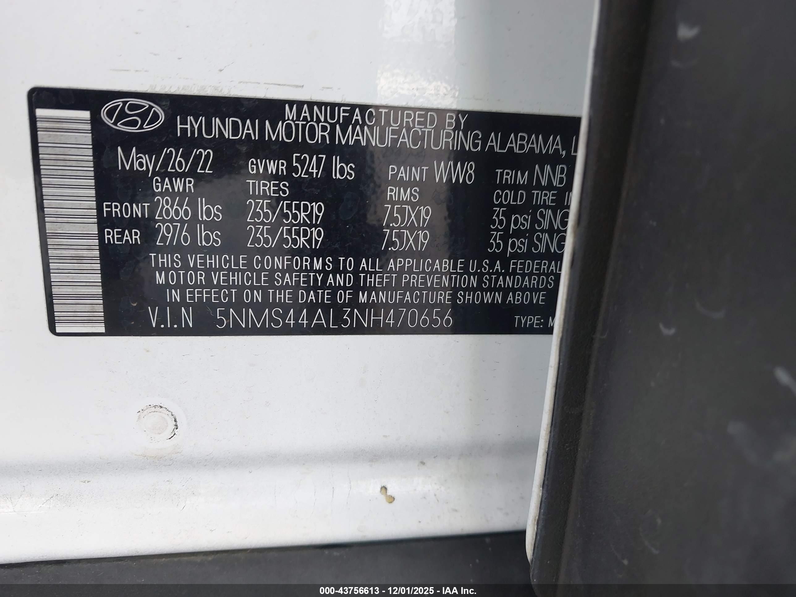 HYUNDAI SANTA image 9