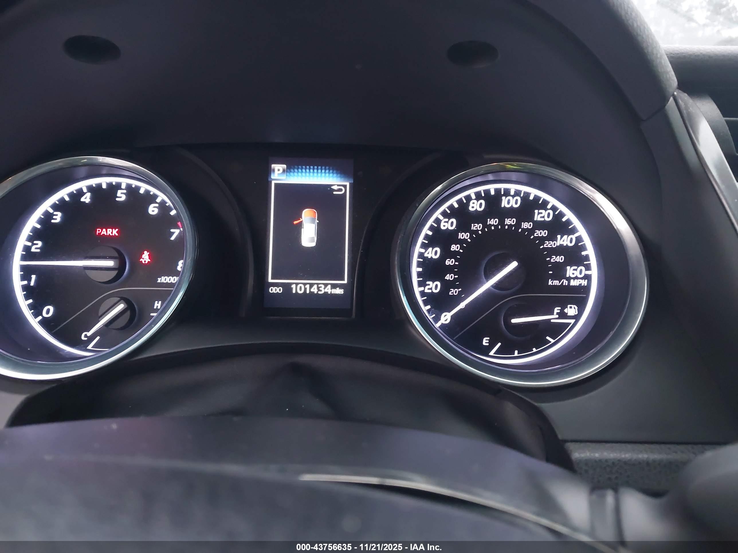 TOYOTA CAMRY image 7