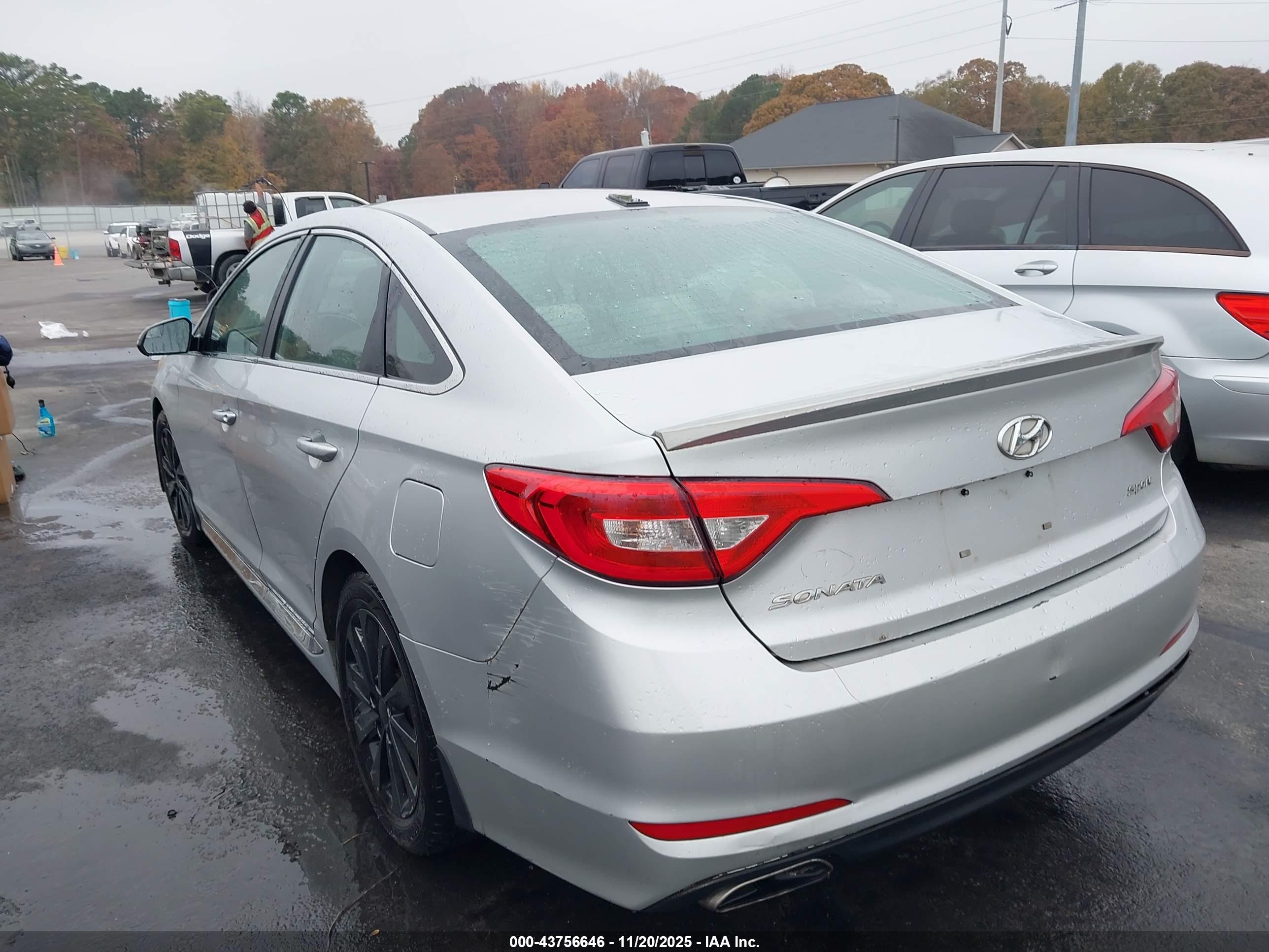 HYUNDAI SONATA image 3