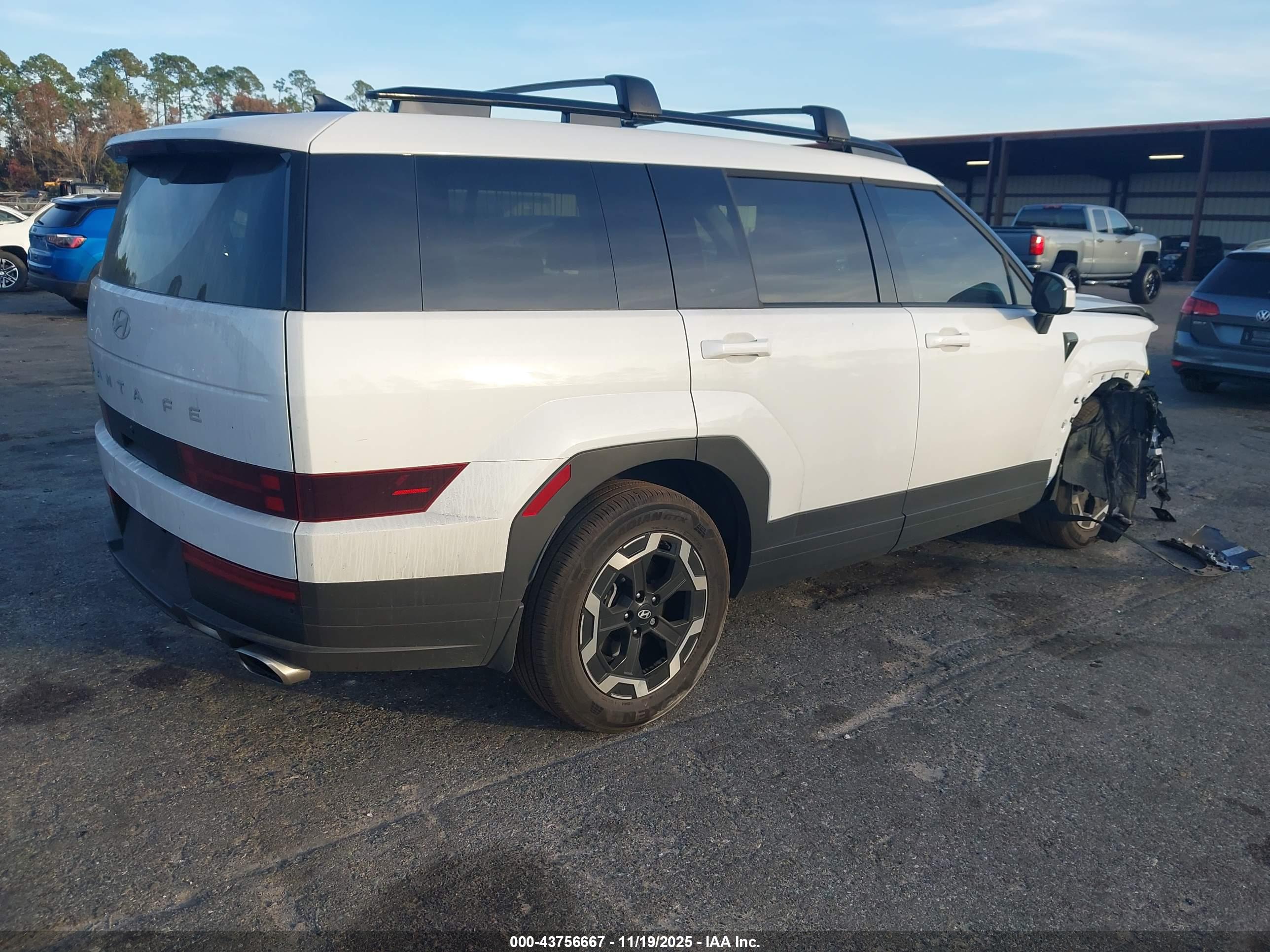 HYUNDAI SANTA image 4