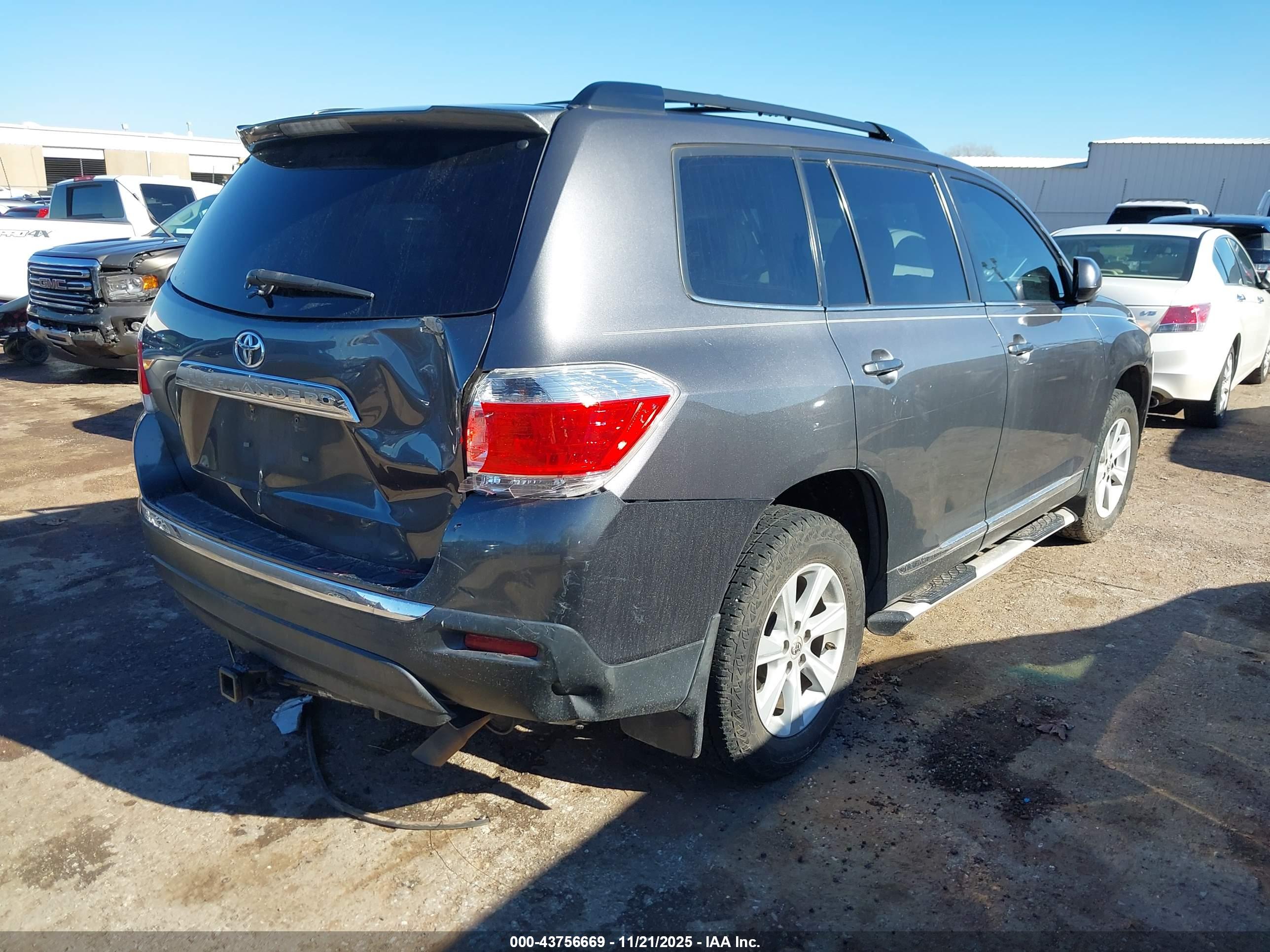 TOYOTA HIGHLANDER image 4