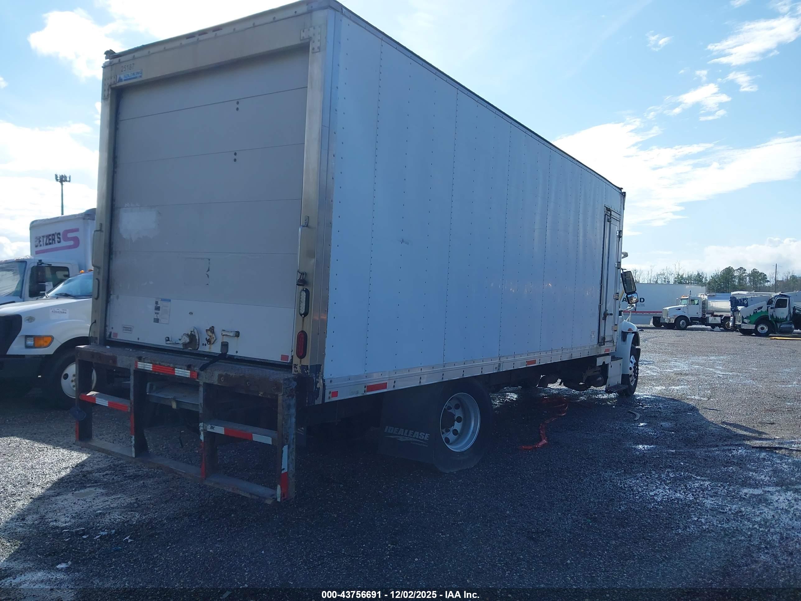 INTERNATIONAL 4000 image 4