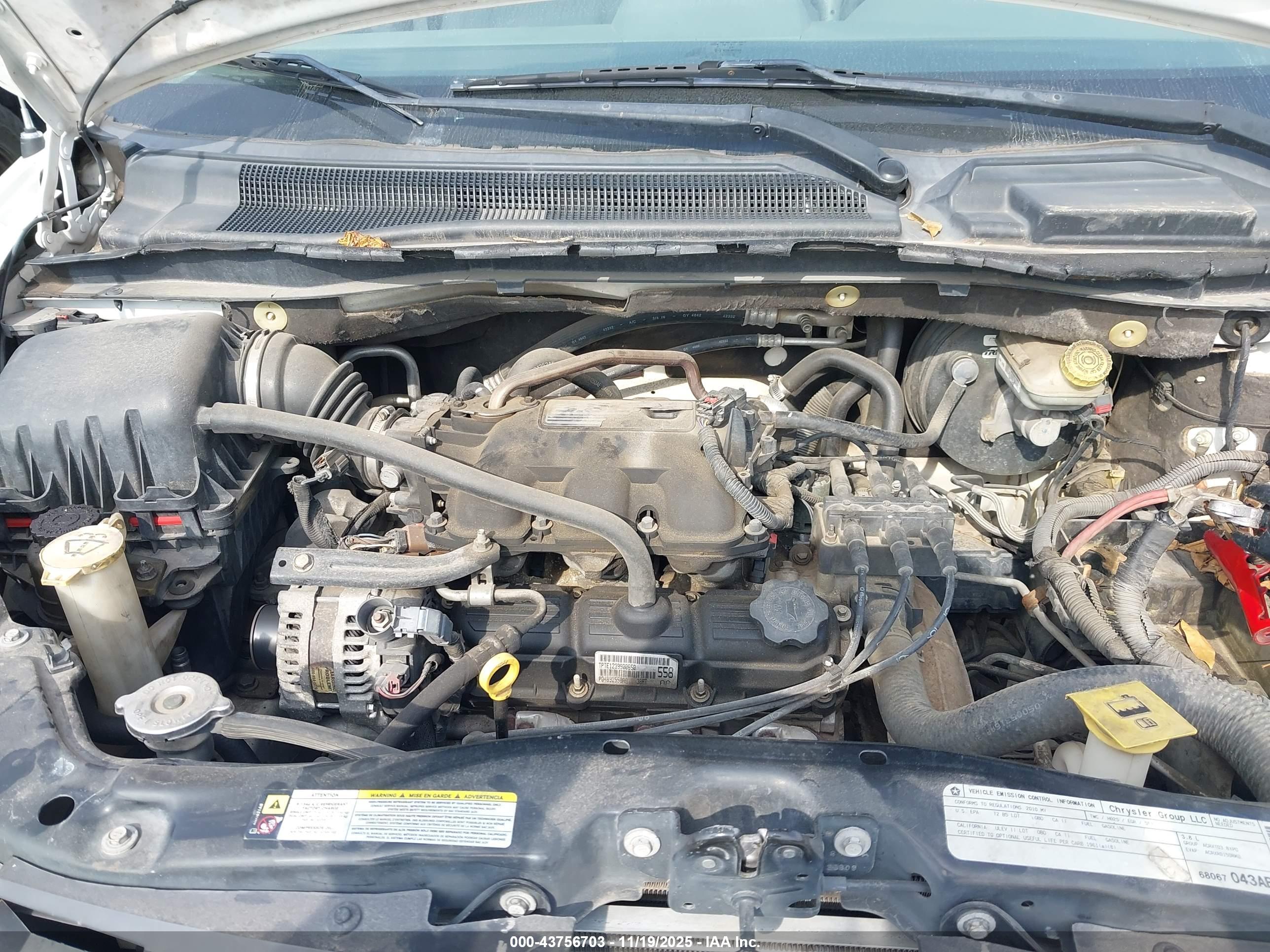 CHRYSLER TOWN image 10