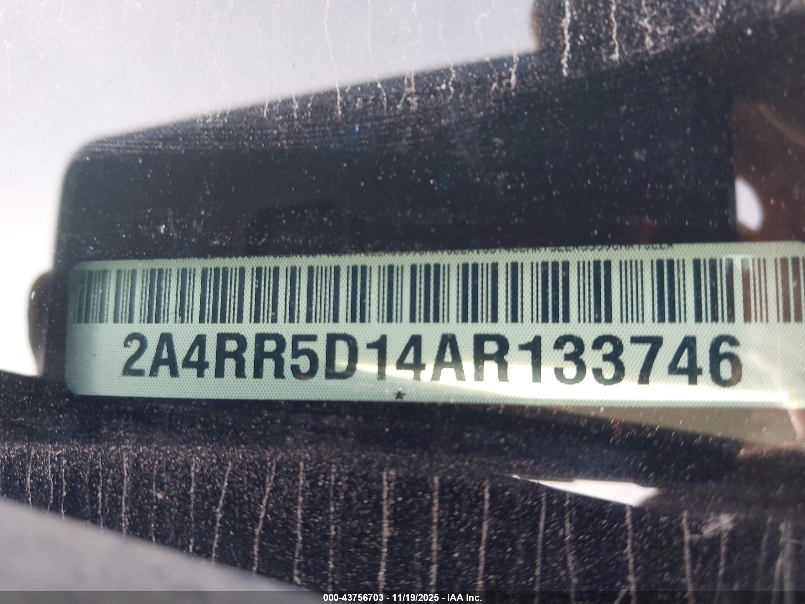 CHRYSLER TOWN image 9