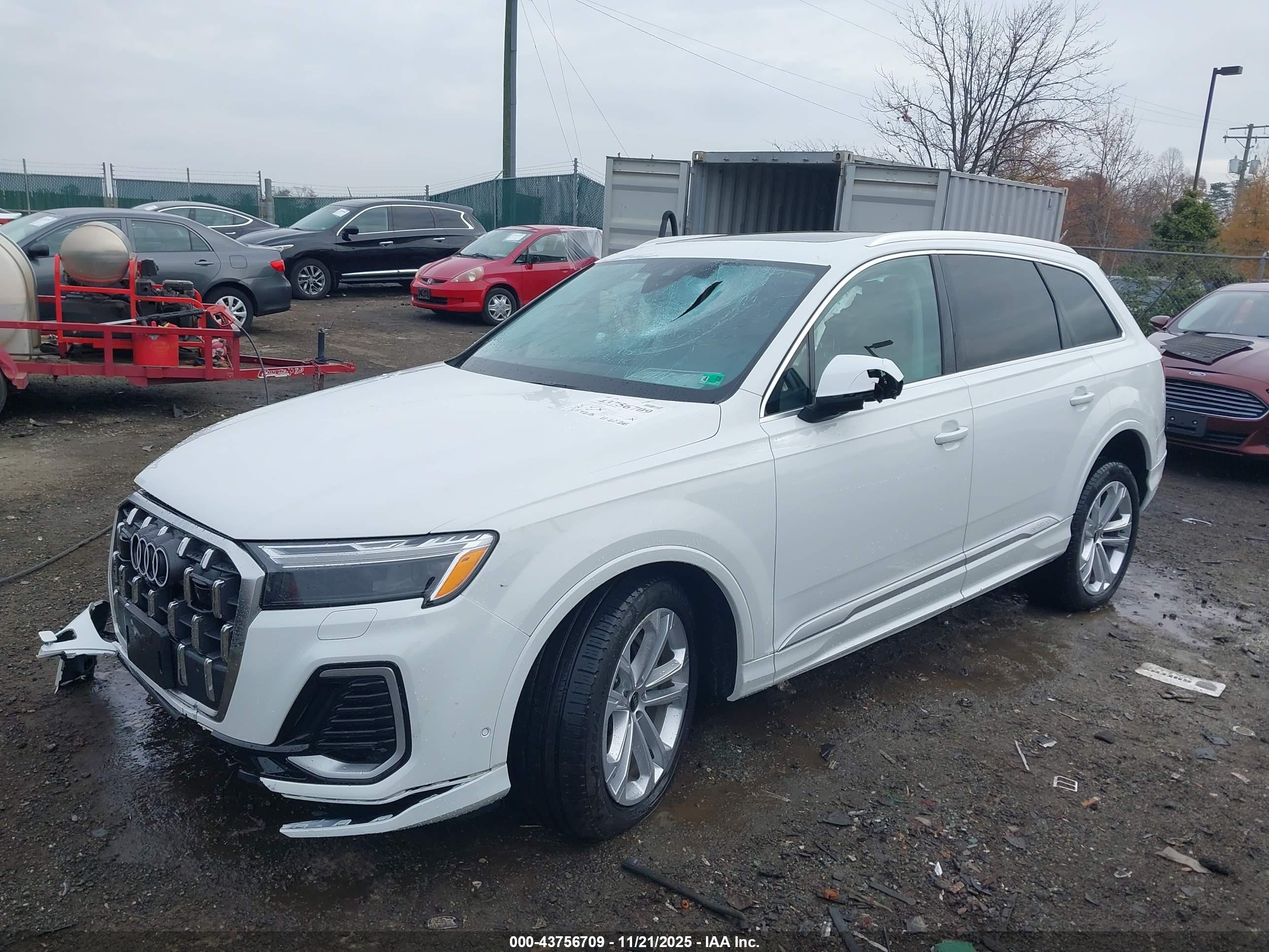 AUDI Q7 image 2