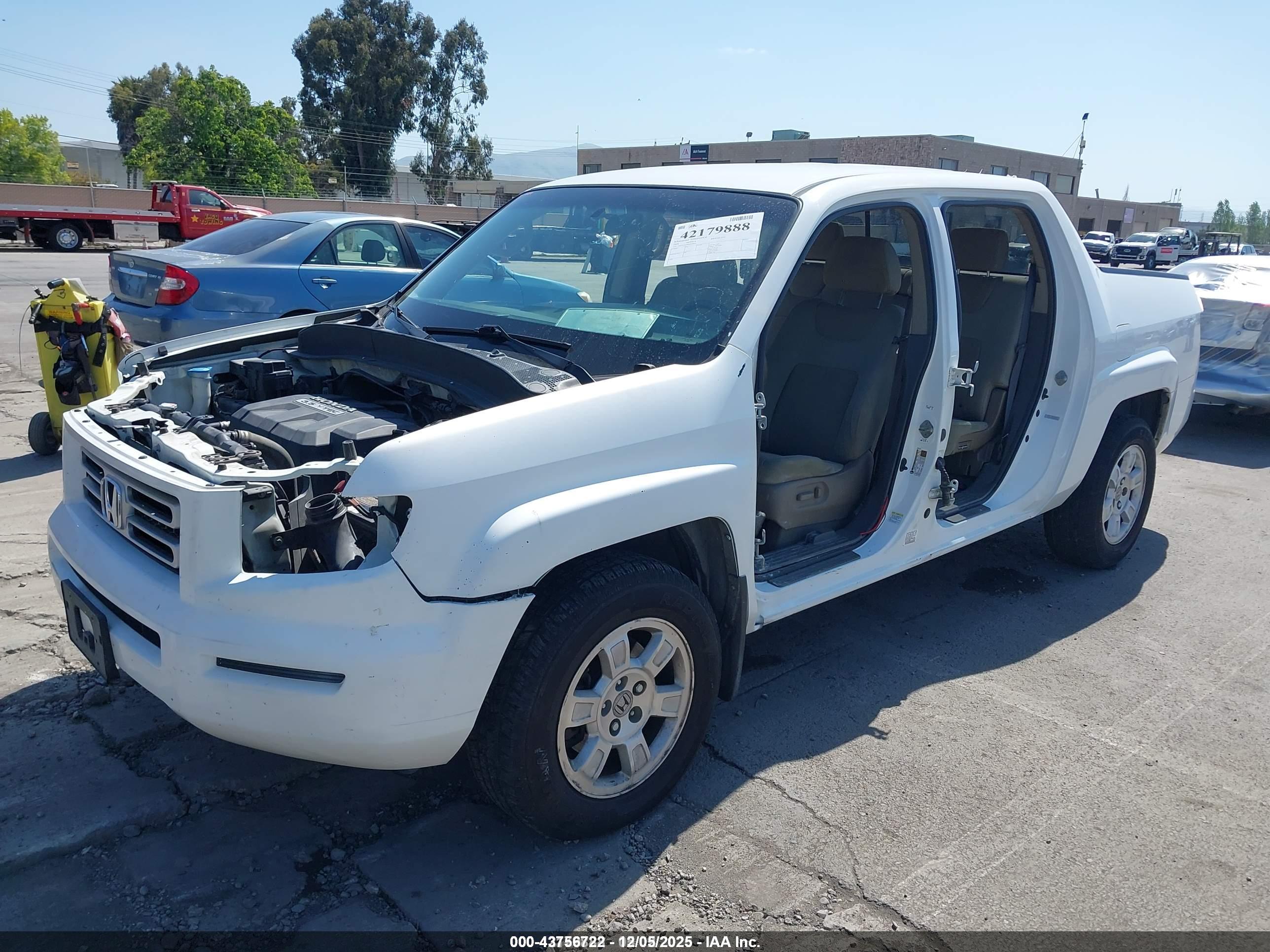 HONDA RIDGELINE image 6