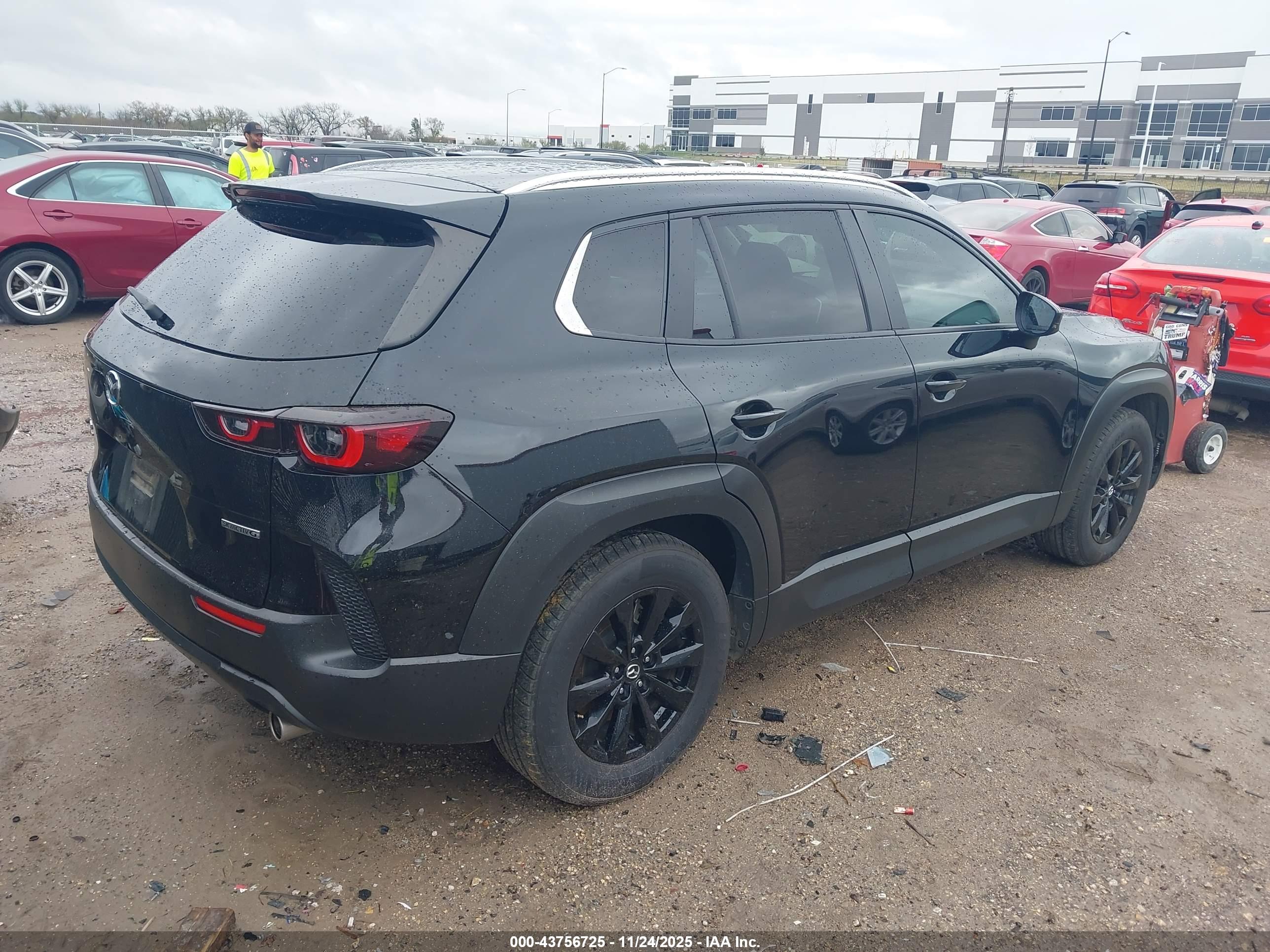 MAZDA CX-50 image 4