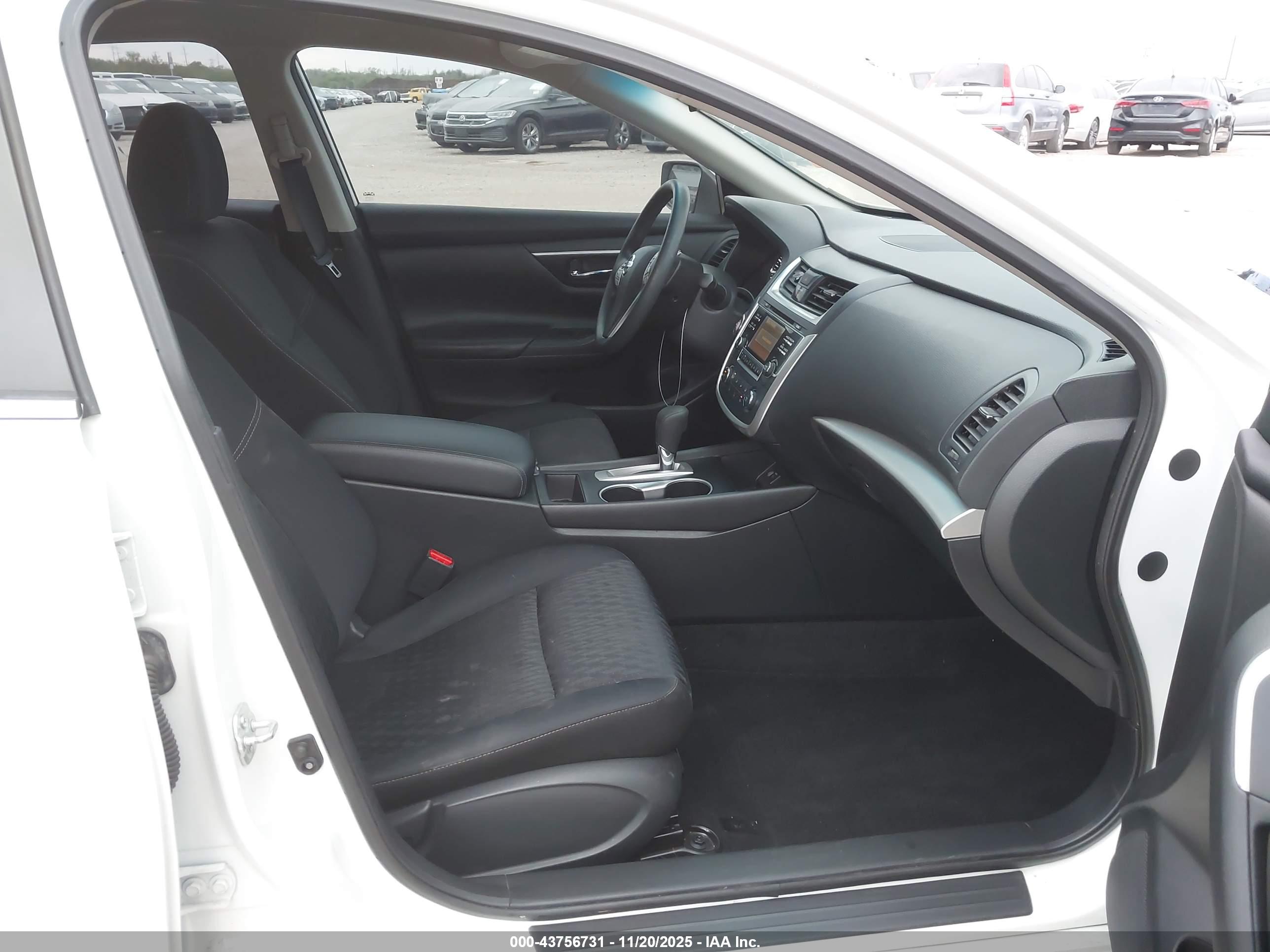 NISSAN ALTIMA image 5