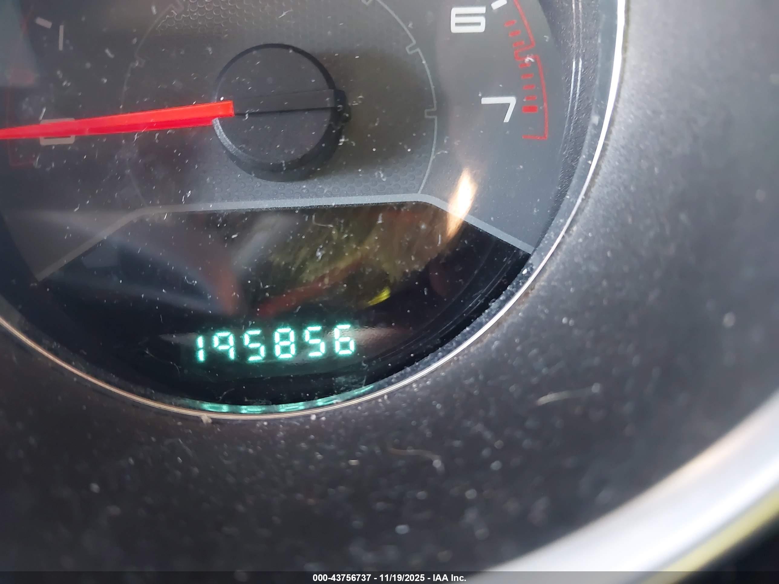 DODGE AVENGER image 7