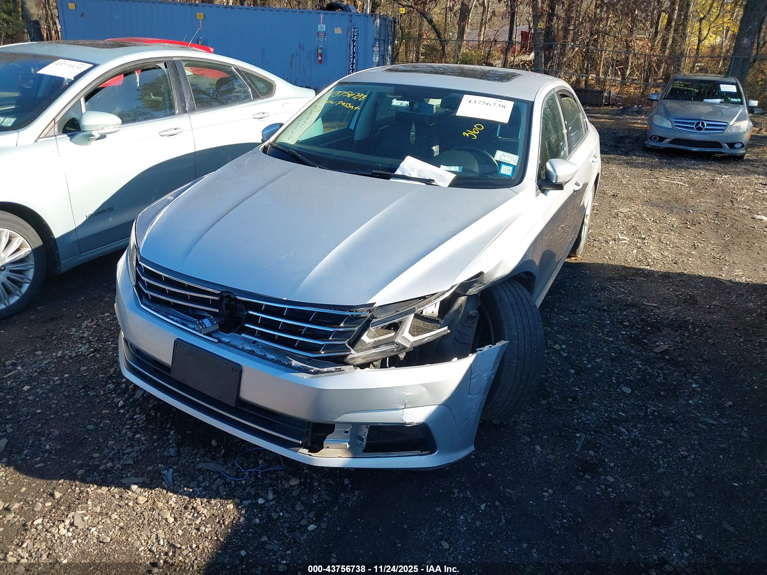 VOLKSWAGEN PASSAT image 6