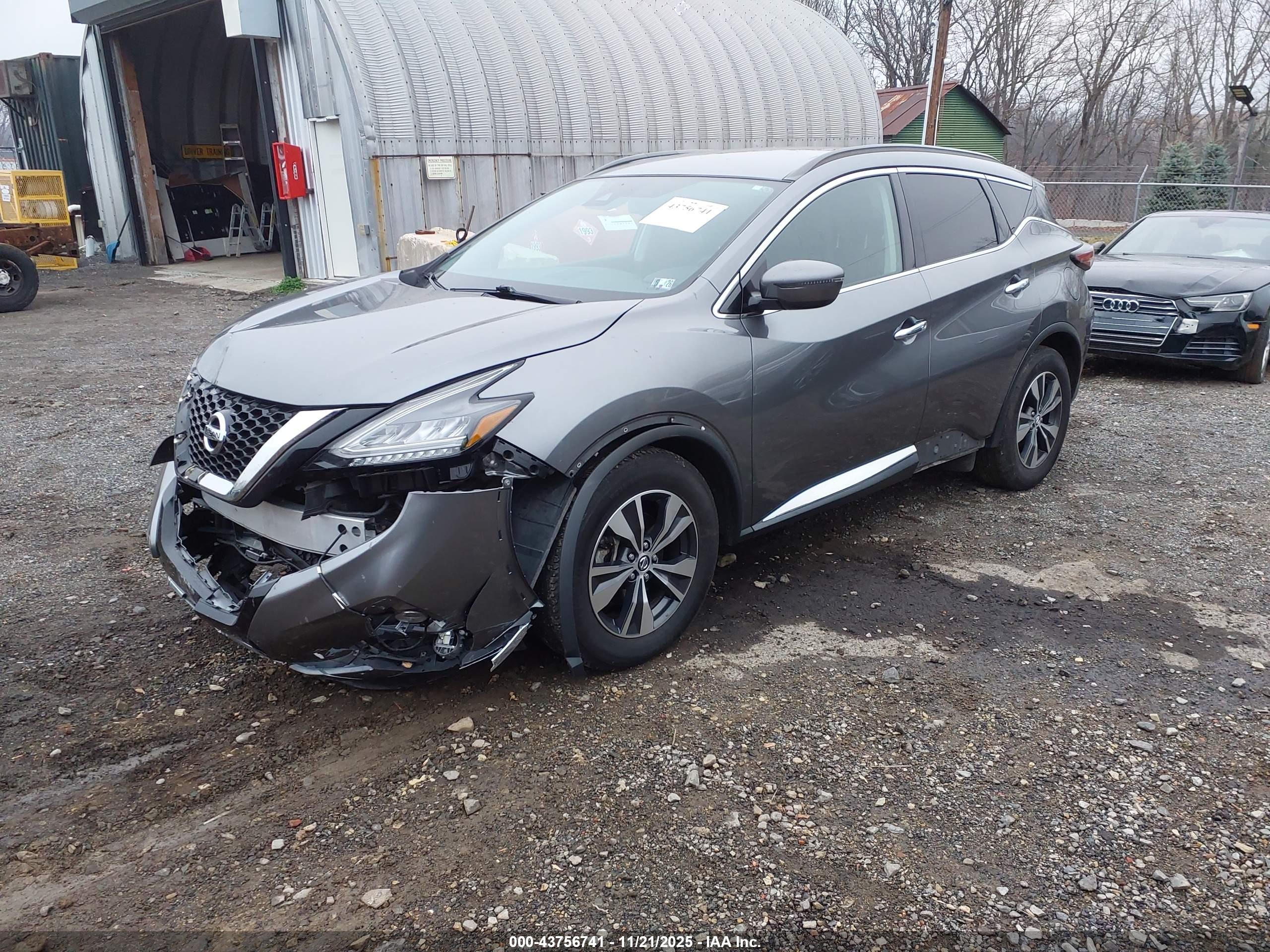 NISSAN MURANO image 2