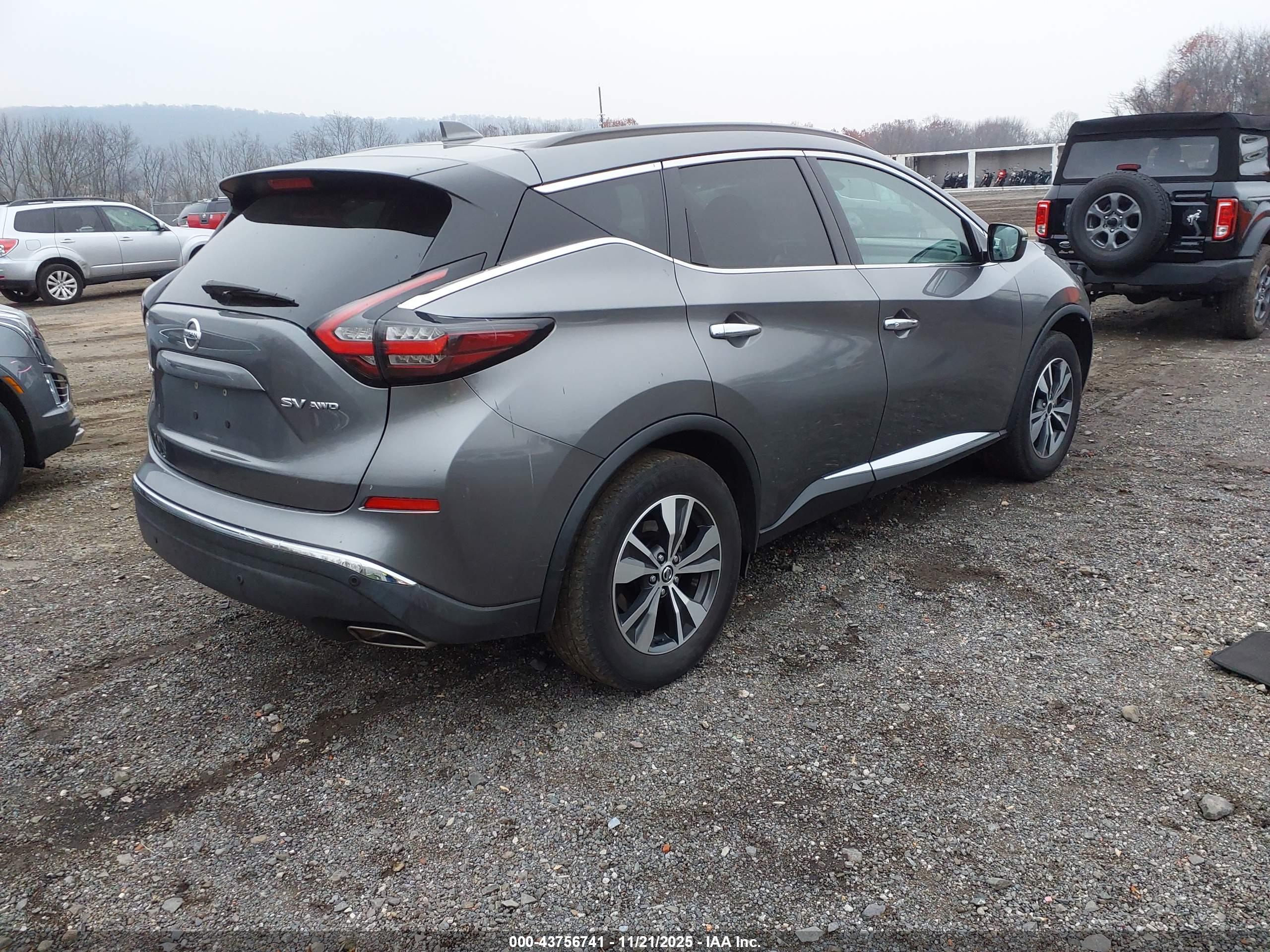 NISSAN MURANO image 4