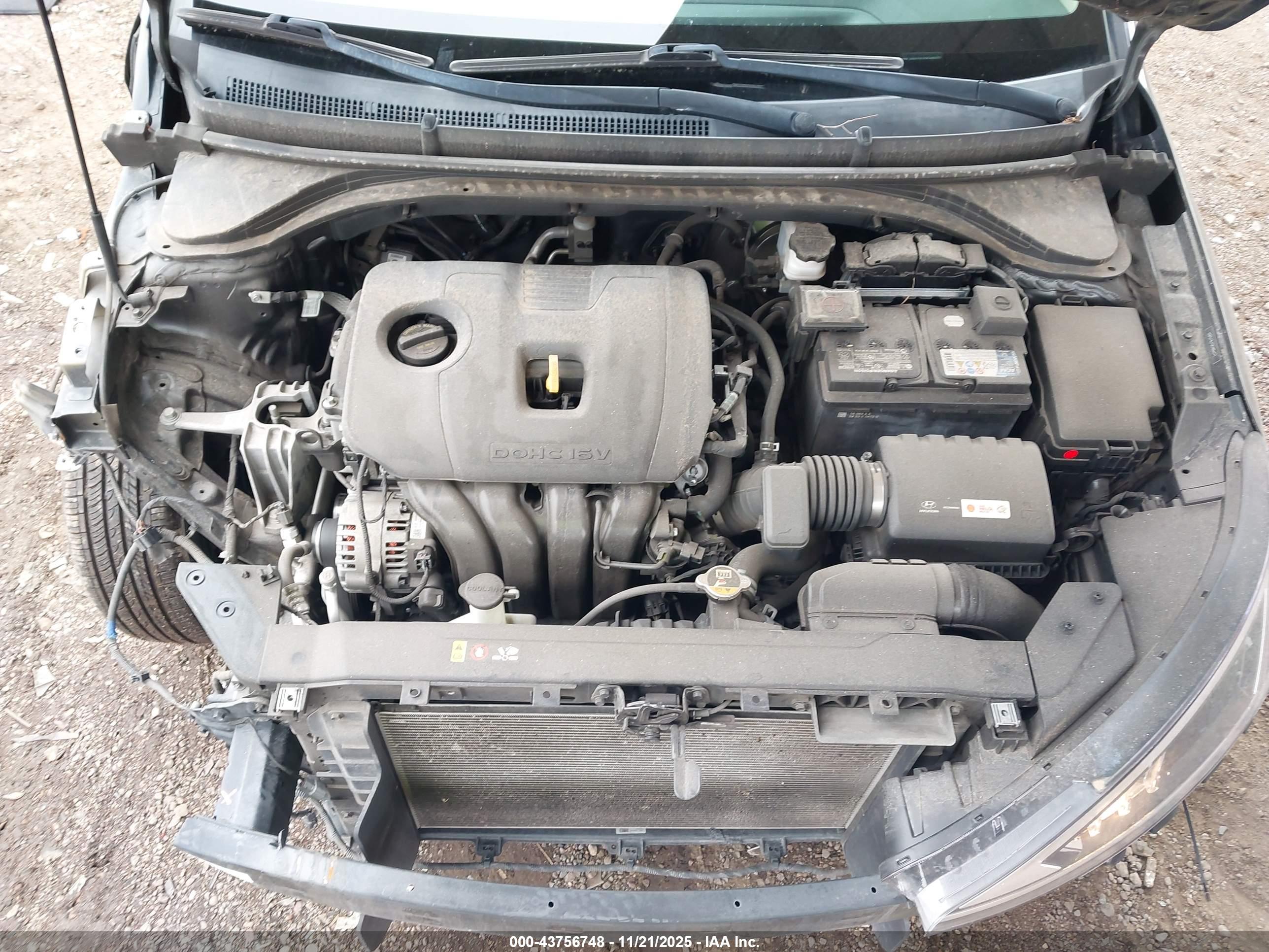 HYUNDAI ELANTRA image 10